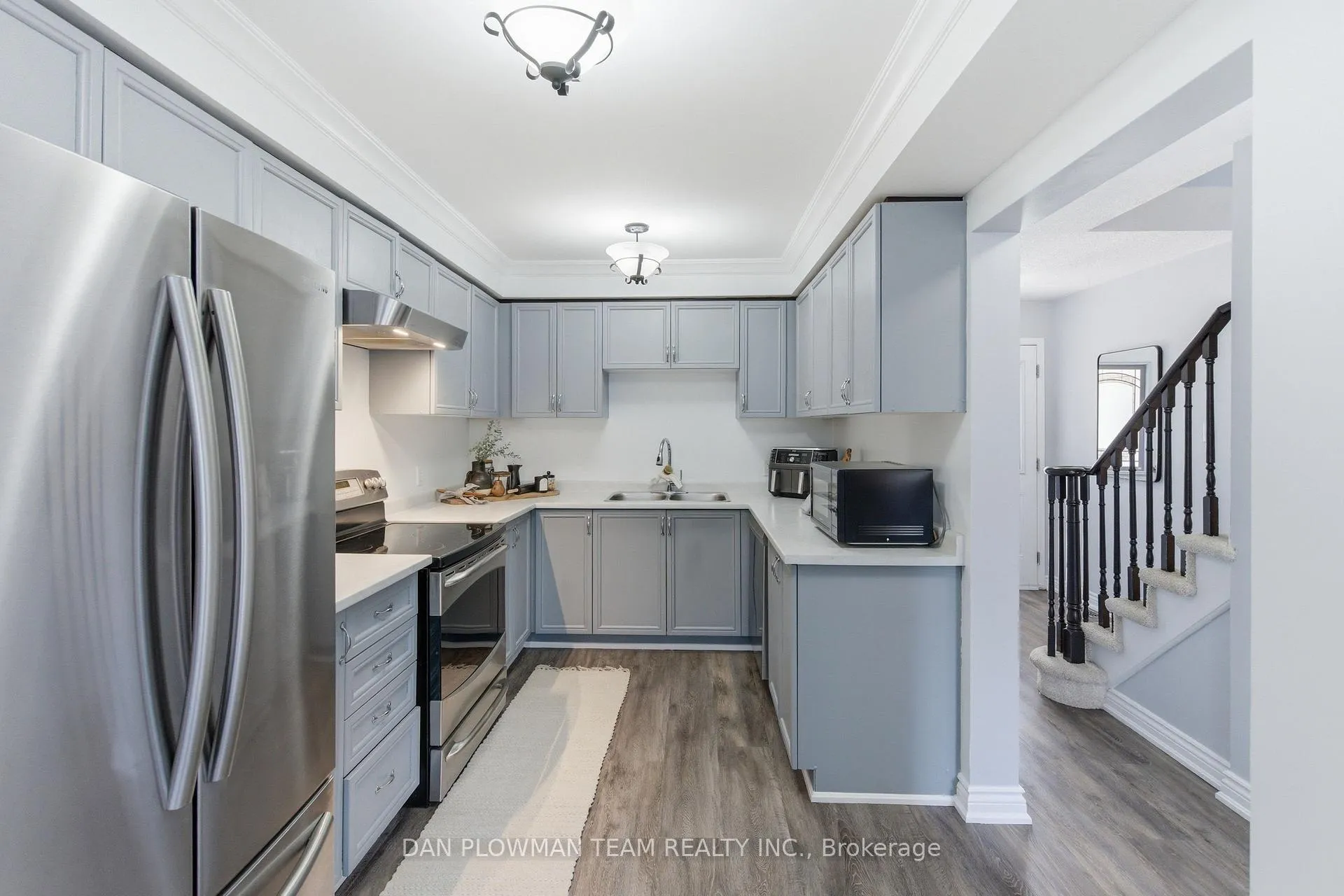 Photo 13 of 69 John Walter Crescent, Clarington, Courtice — HOMEH