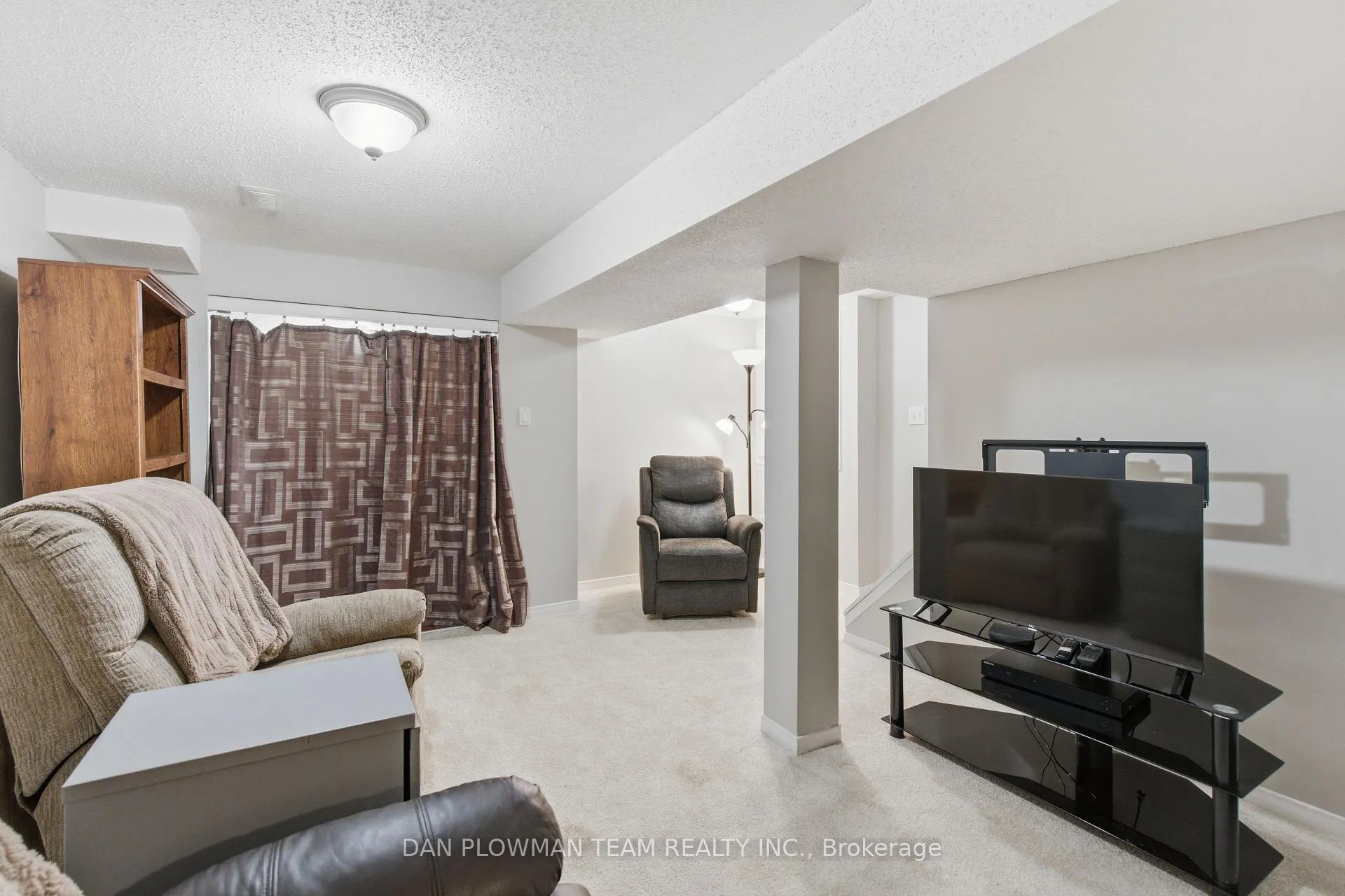 Photo 25 of 69 John Walter Crescent, Clarington, Courtice — HOMEH