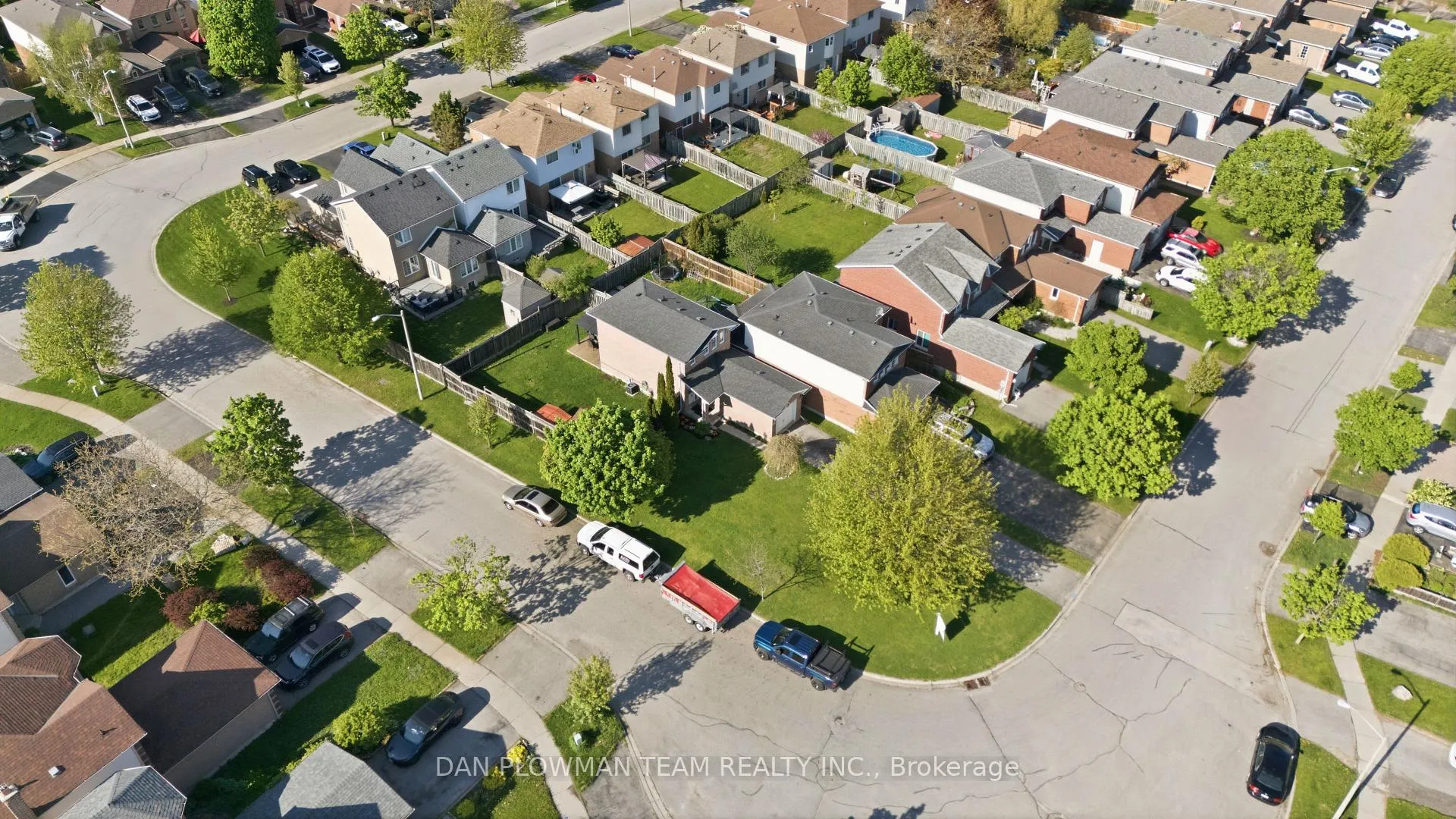 Photo 38 of 69 John Walter Crescent, Clarington, Courtice — HOMEH