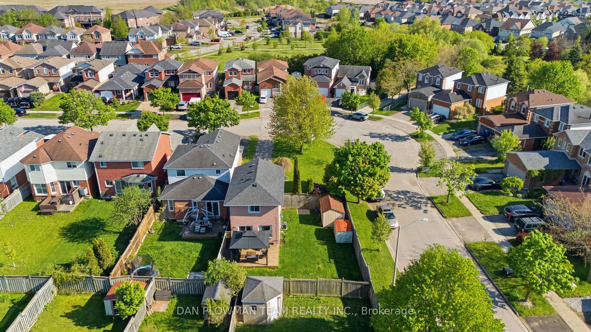 Photo 39 of 69 John Walter Crescent, Clarington, Courtice — HOMEH