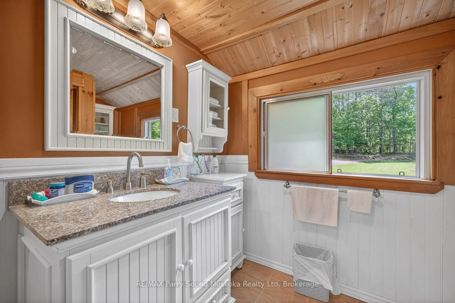 Photo 35 of 203 Horseshoe Lake Road, Seguin — HOMEH