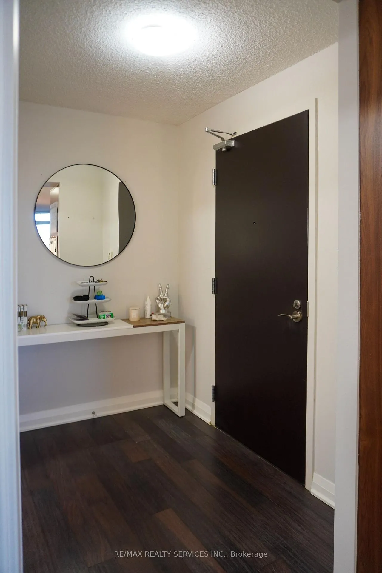 Photo 4 of Unit 611, 5 Valhalla Inn Road, Etobicoke, Islington-City Centre West — HOMEH