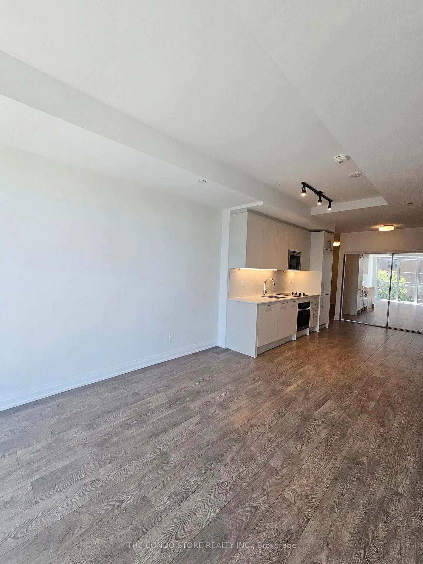 Photo 13 of Unit 406, 286 Main Street, Toronto, East End-Danforth — HOMEH