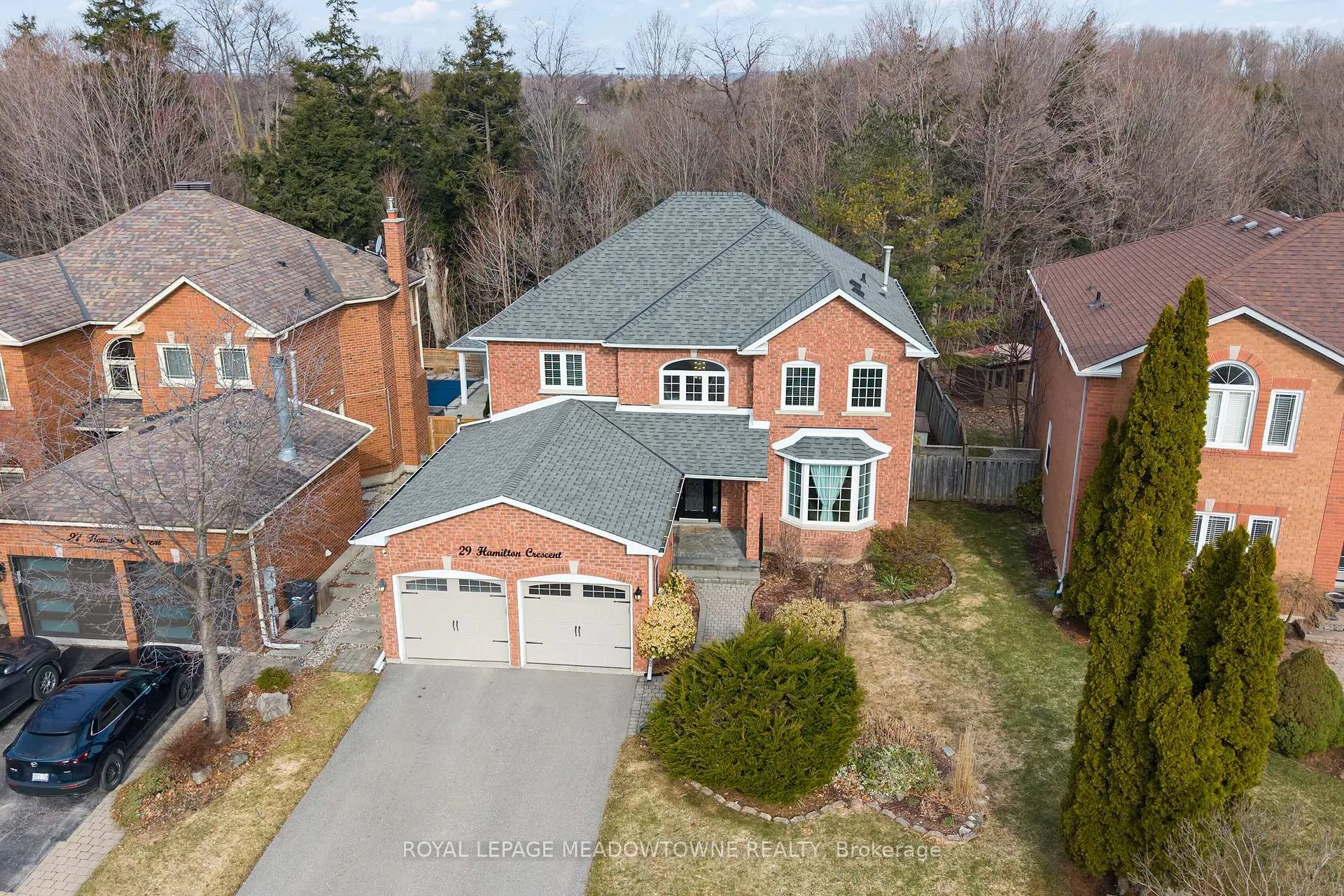 Photo 7 of 29 Hamilton Crescent, Halton Hills, Georgetown — HOMEH