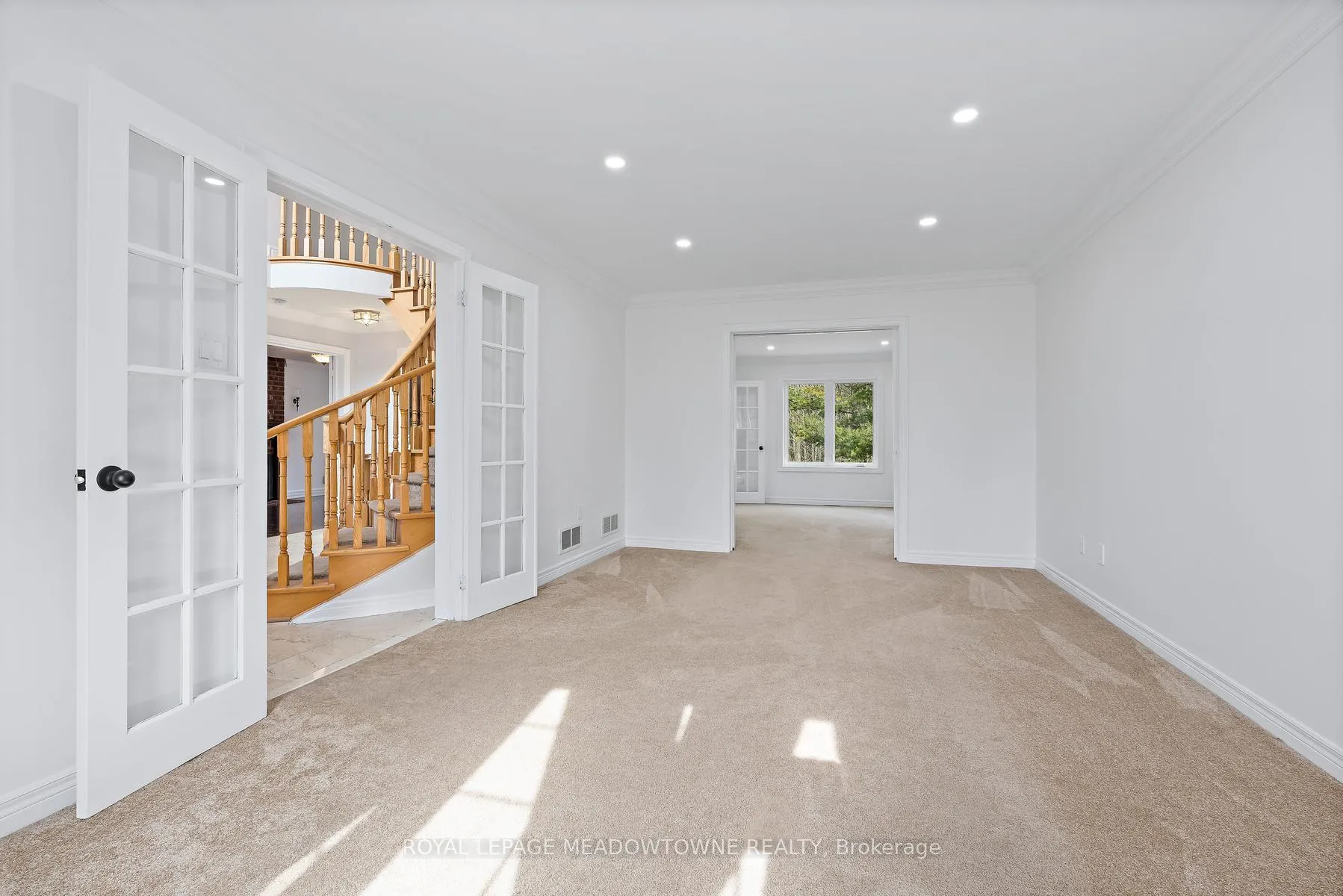 Photo 22 of 29 Hamilton Crescent, Halton Hills, Georgetown — HOMEH