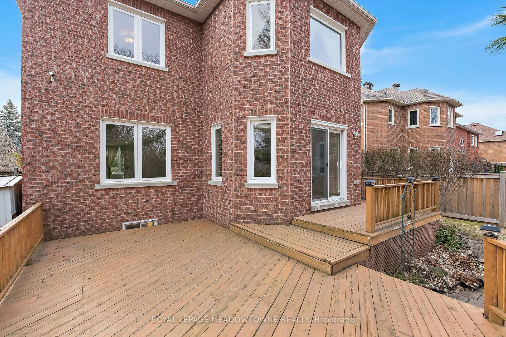 Photo 41 of 29 Hamilton Crescent, Halton Hills, Georgetown — HOMEH