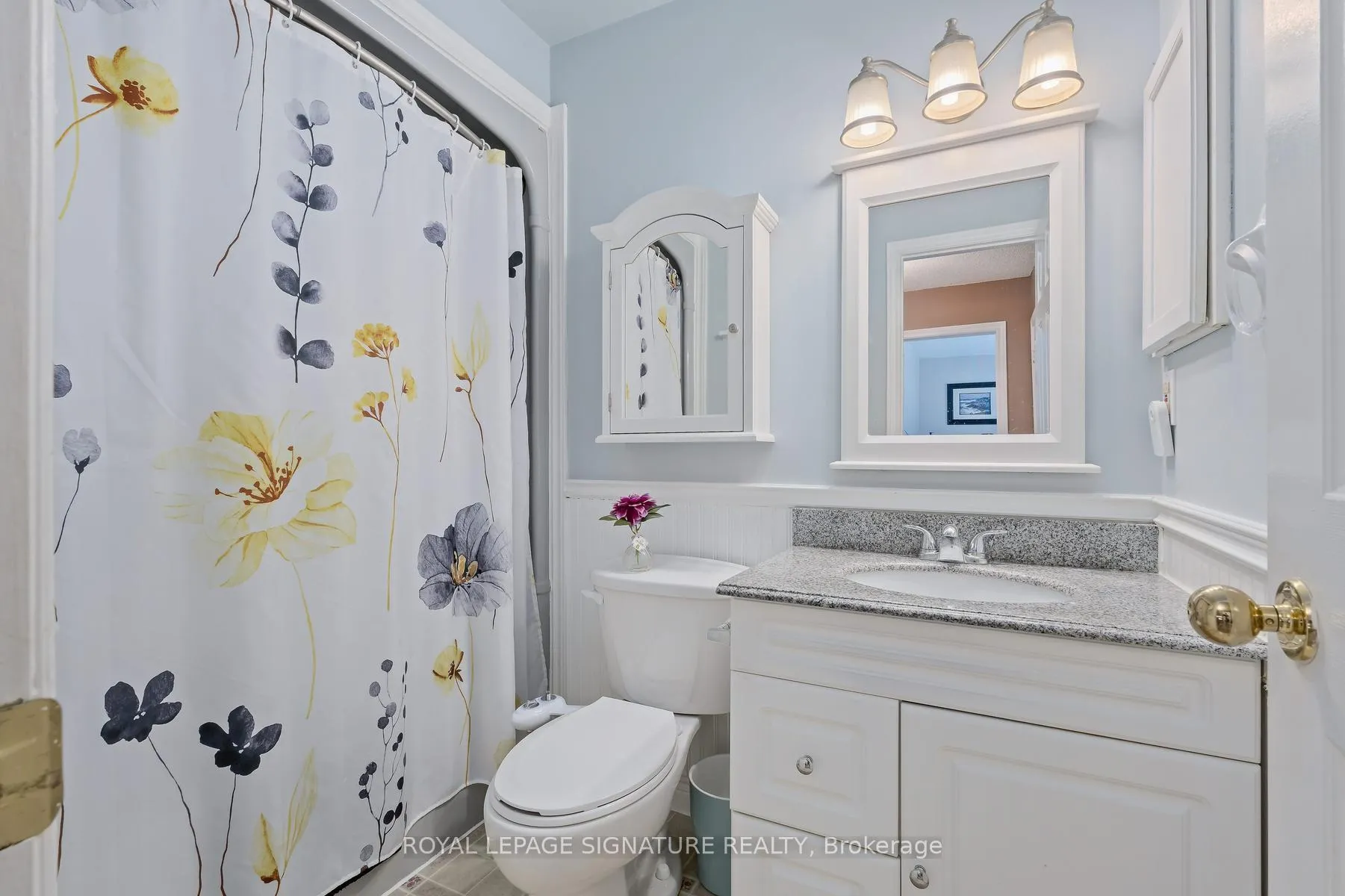 Photo 12 of 29 Newport Avenue, Clarington, Courtice — HOMEH