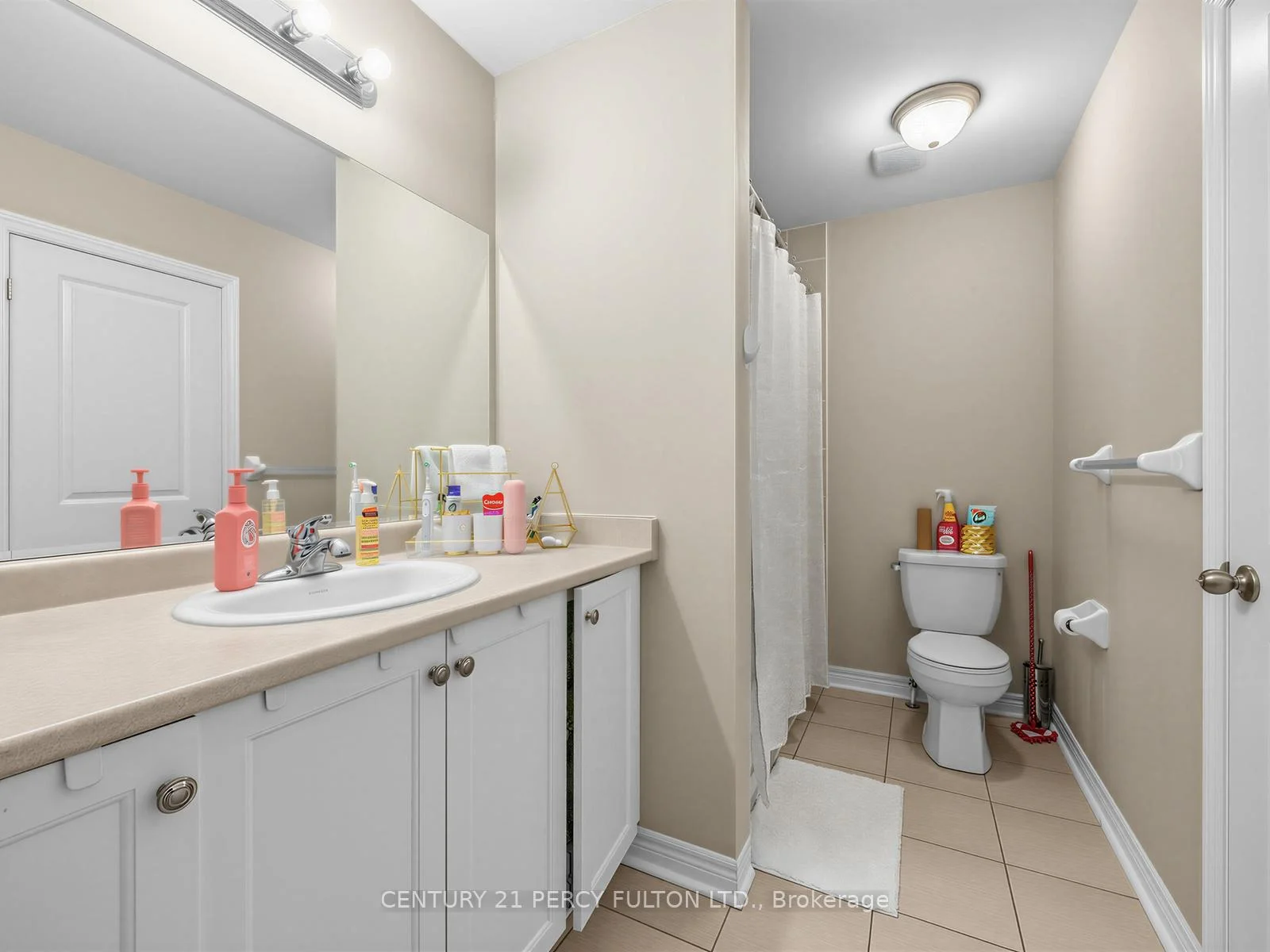 Photo 25 of 54 Farringdon Crescent, Brampton, Northwest Brampton — HOMEH