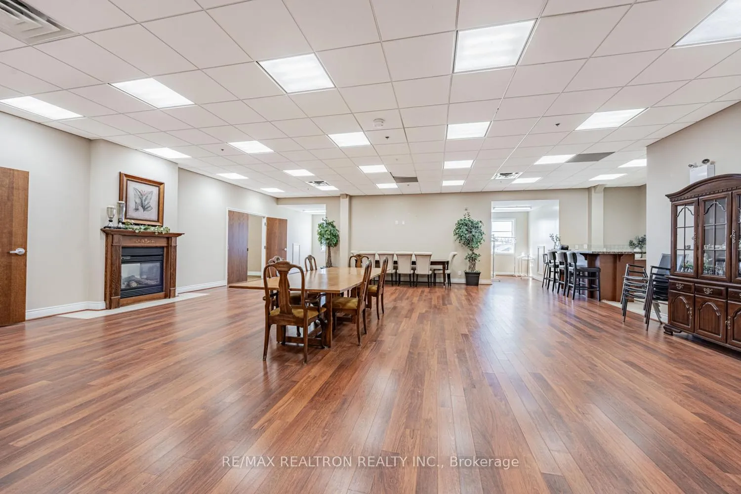 Photo 25 of Unit 207, 9901 Keele Street, Vaughan, Maple — HOMEH