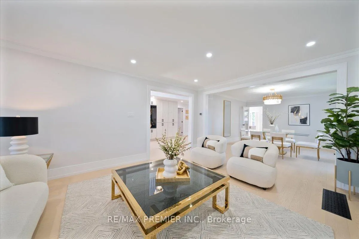 Photo 9 of 157 Jeanne Drive, Vaughan, East Woodbridge — HOMEH