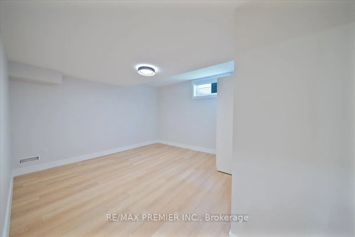 Photo 37 of 157 Jeanne Drive, Vaughan, East Woodbridge — HOMEH
