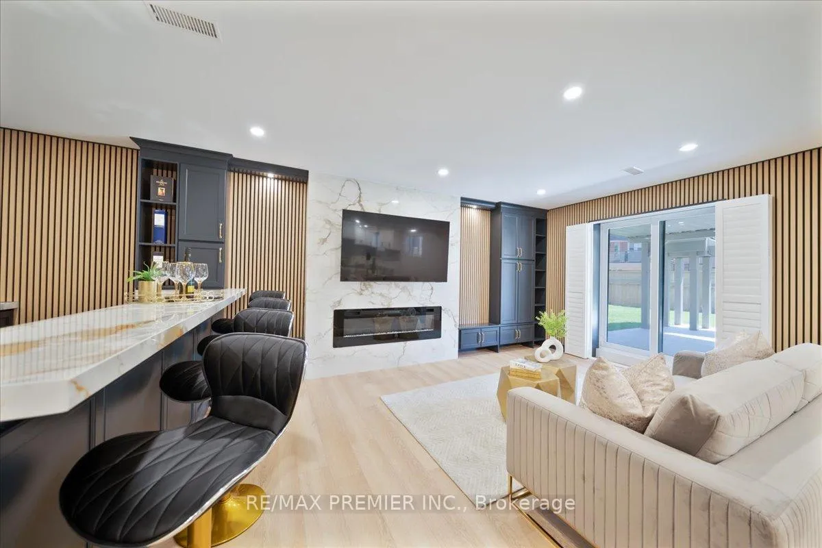 Photo 40 of 157 Jeanne Drive, Vaughan, East Woodbridge — HOMEH