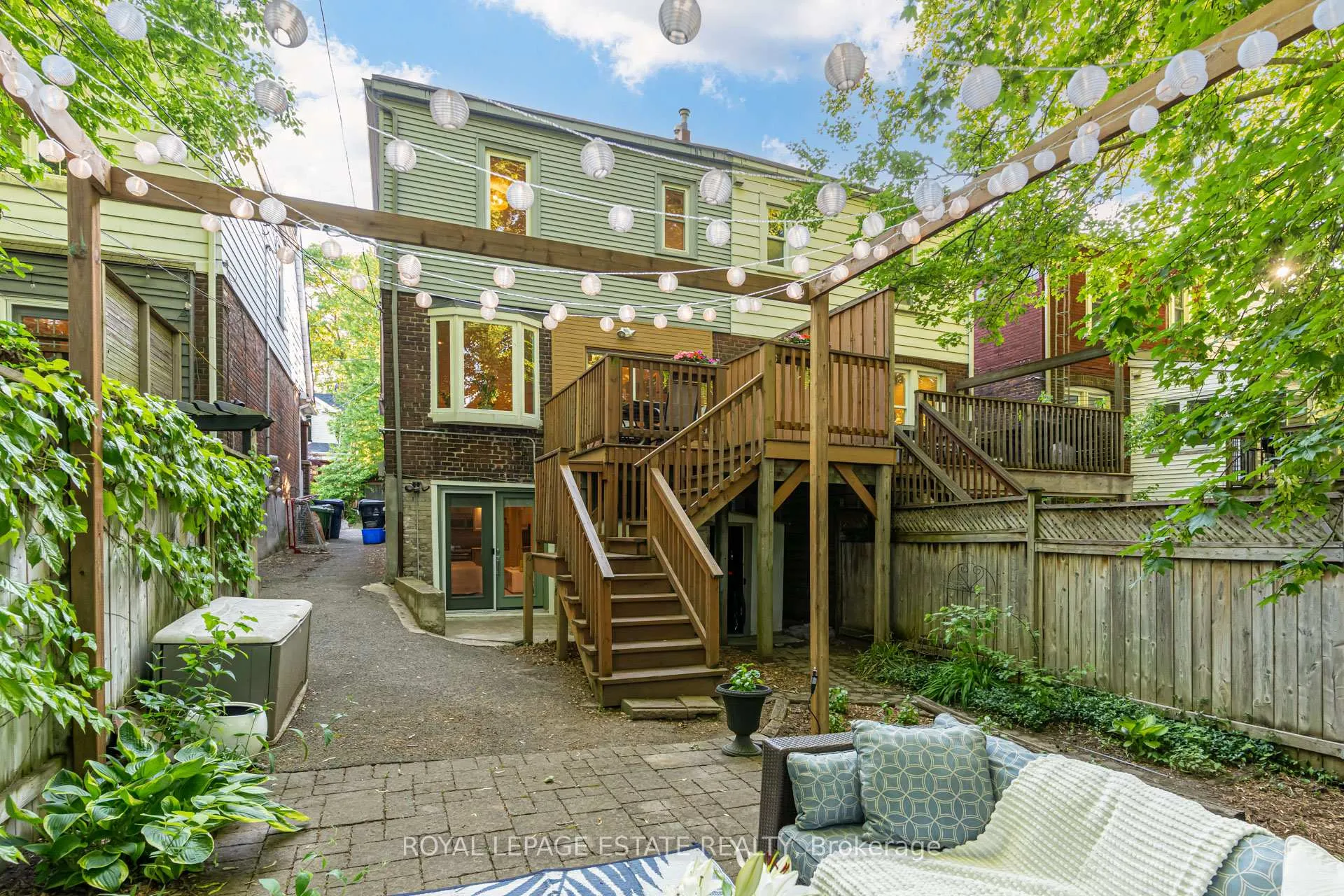 Photo 42 of 47 Bowmore Road, Toronto, Woodbine Corridor — HOMEH