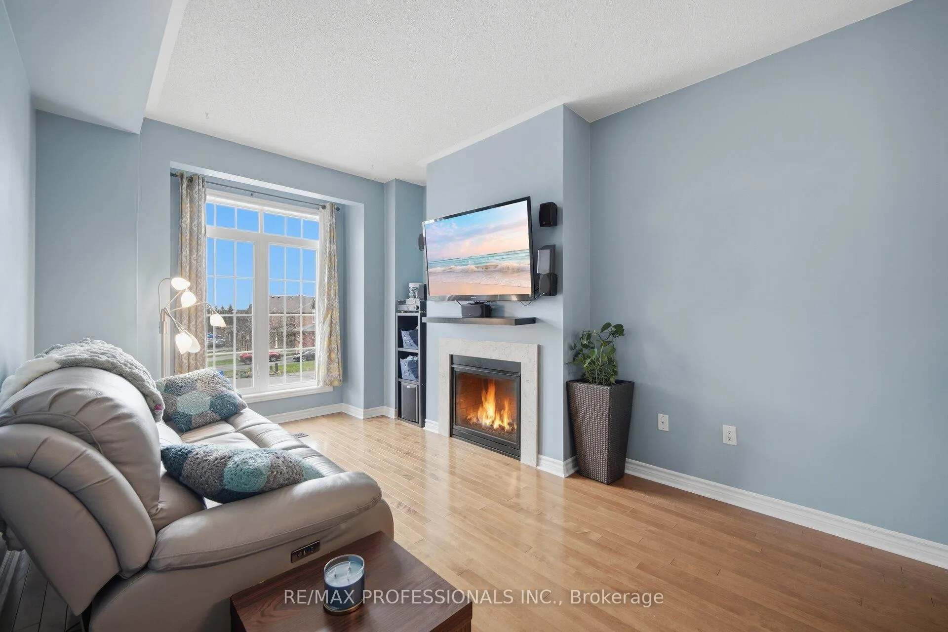 Photo 8 of Unit MAIN & 2ND, 45 Horton Street, Ajax, Central East — HOMEH