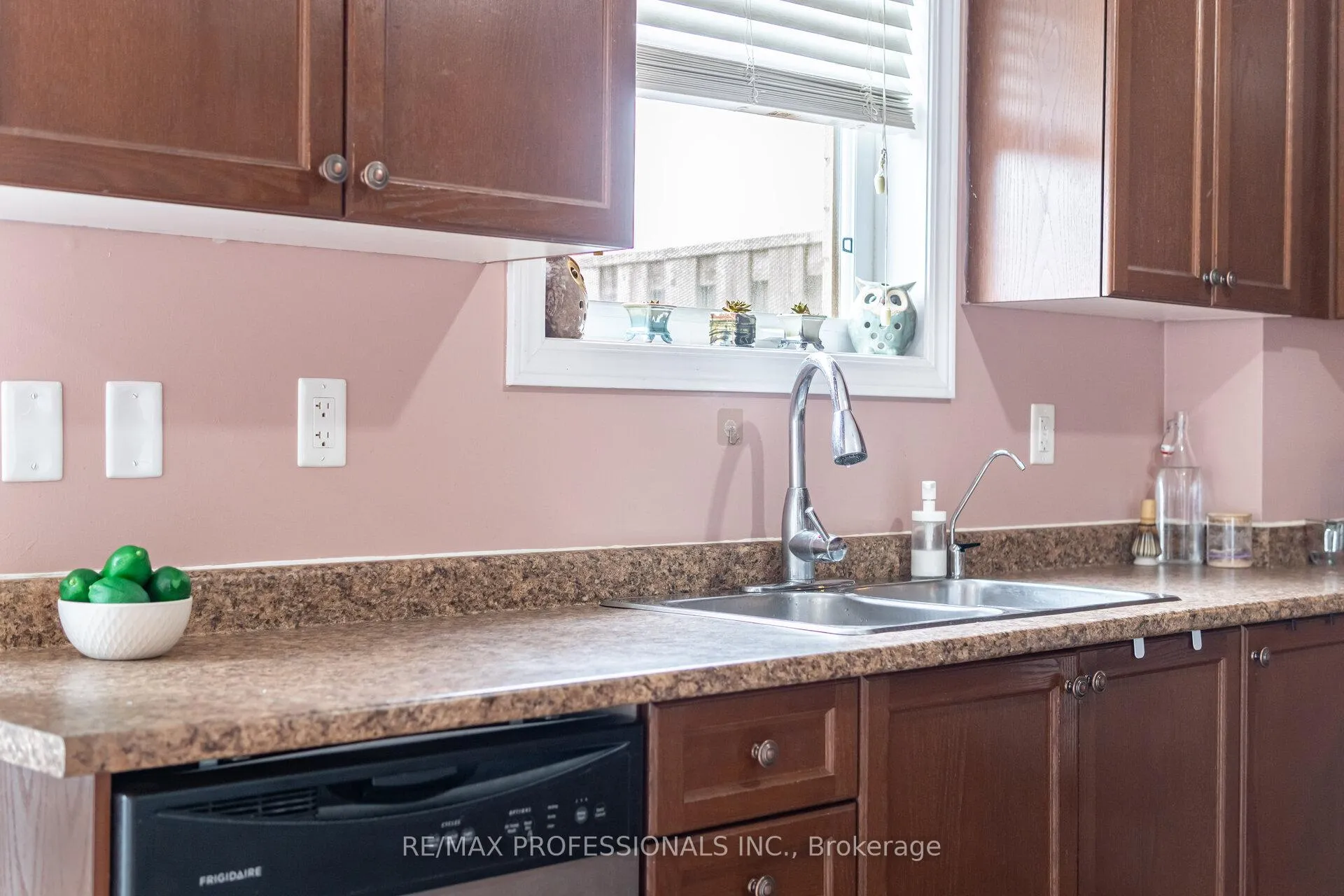 Photo 12 of Unit MAIN & 2ND, 45 Horton Street, Ajax, Central East — HOMEH