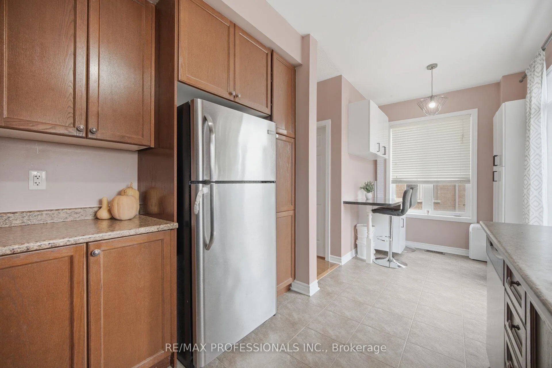 Photo 13 of Unit MAIN & 2ND, 45 Horton Street, Ajax, Central East — HOMEH
