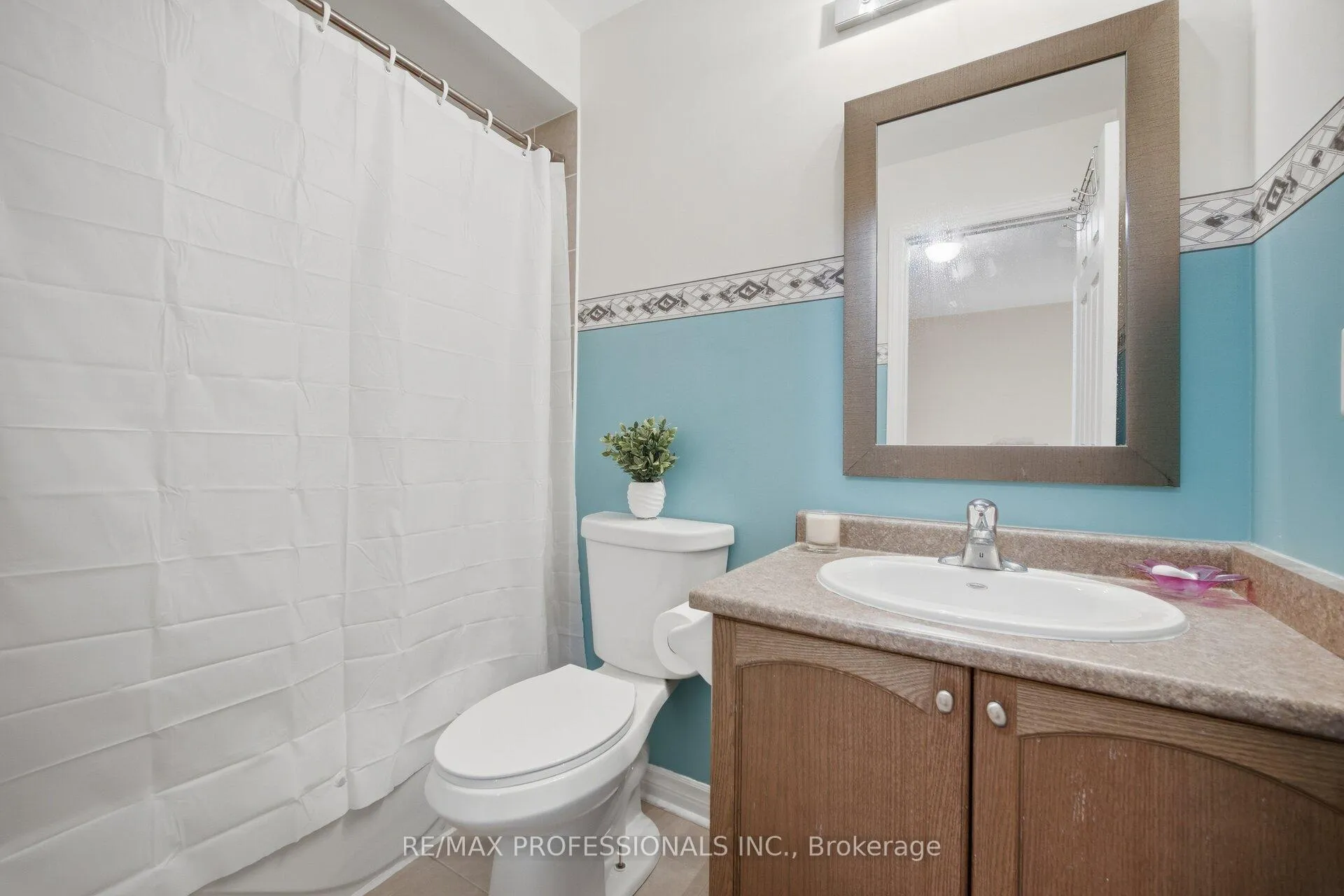 Photo 30 of Unit MAIN & 2ND, 45 Horton Street, Ajax, Central East — HOMEH