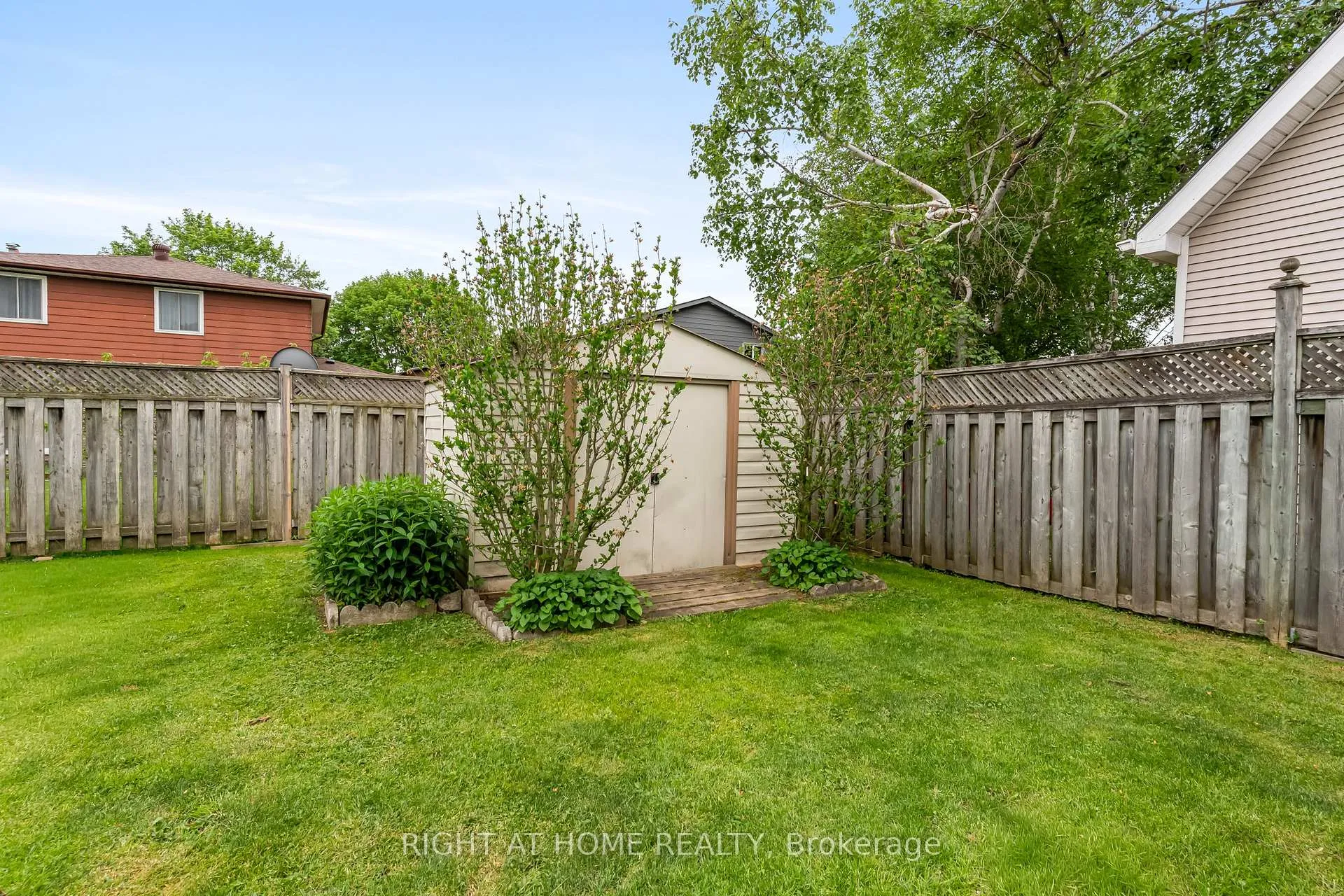 Photo 30 of 40 Colbeck Crescent, New Tecumseth, Alliston — HOMEH