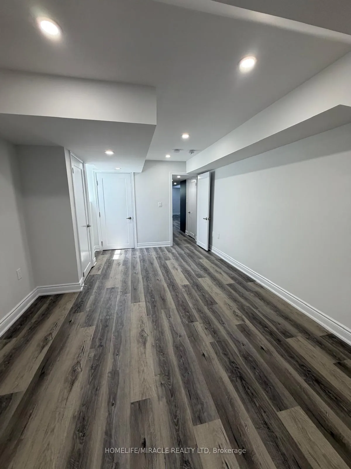 Photo 16 of 216 Fleetwood Drive, Oshawa, Eastdale — HOMEH