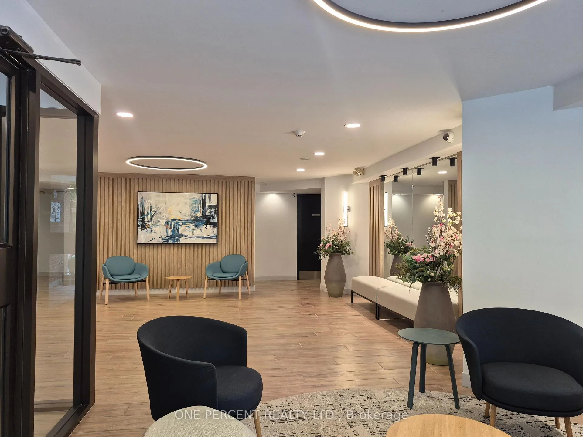 Photo 2 of Unit 408, 225 Alvin Road, Ottawa, Manor Park — HOMEH