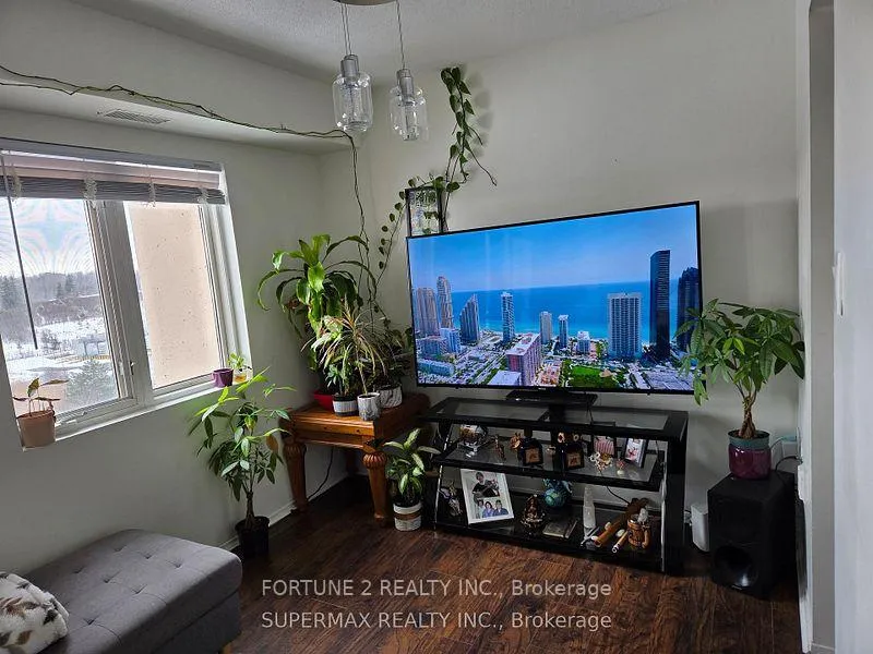 Photo 11 of Unit 1008, 858 Commissioners Road, London, South H — HOMEH