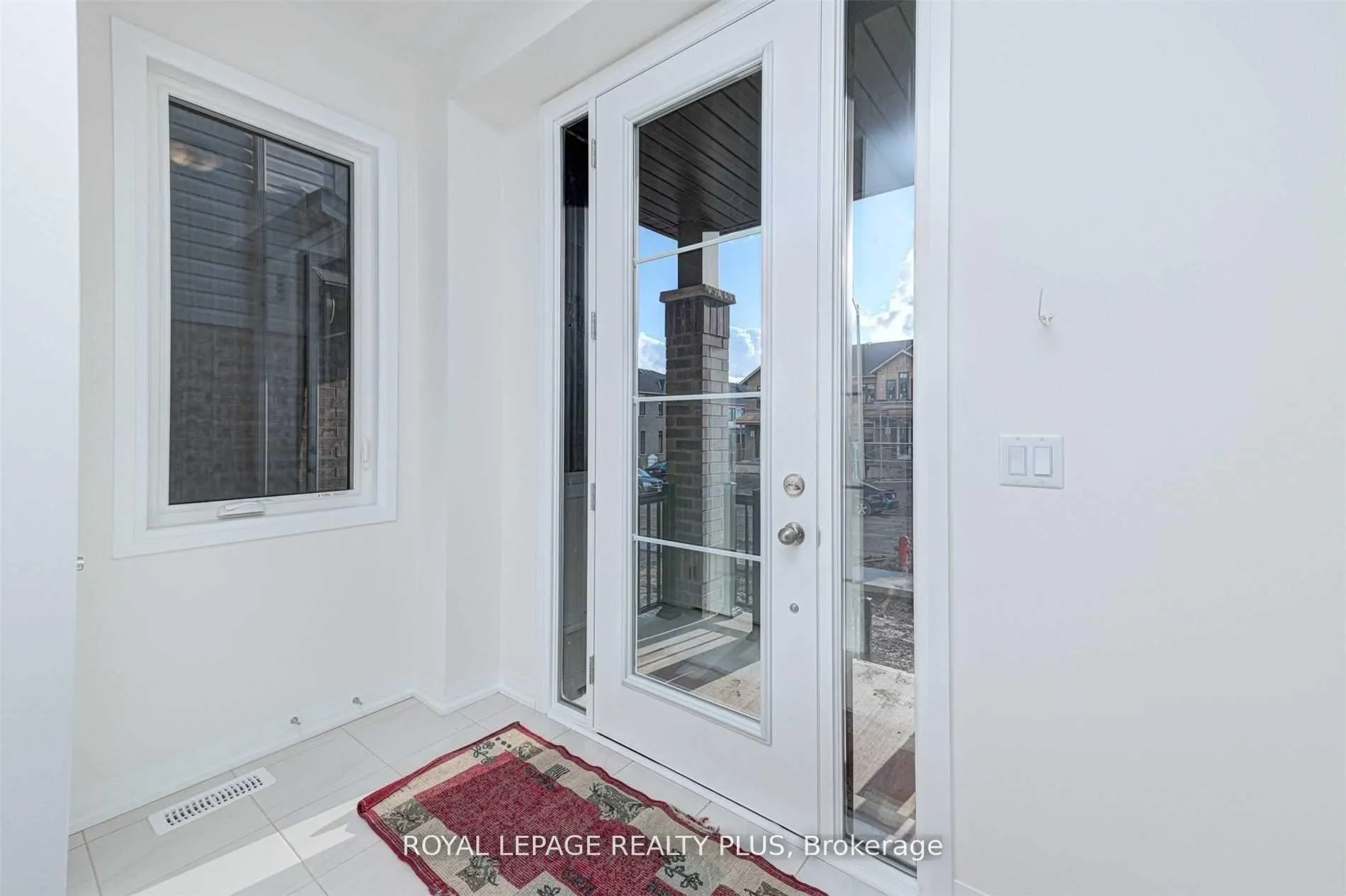 Photo 3 of 268 Provident Way, Hamilton, Mount Hope — HOMEH