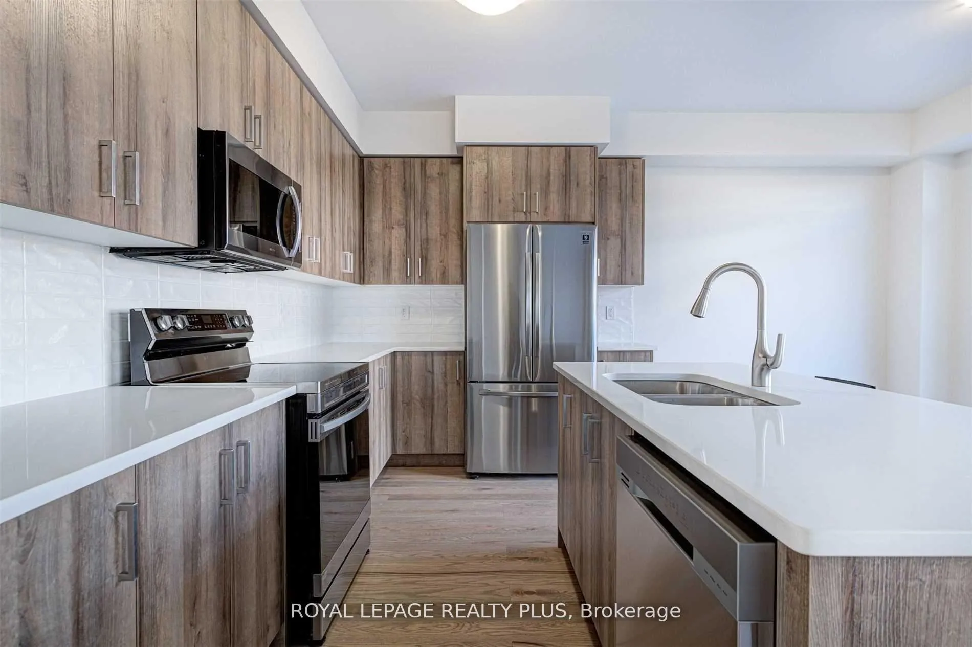 Photo 6 of 268 Provident Way, Hamilton, Mount Hope — HOMEH