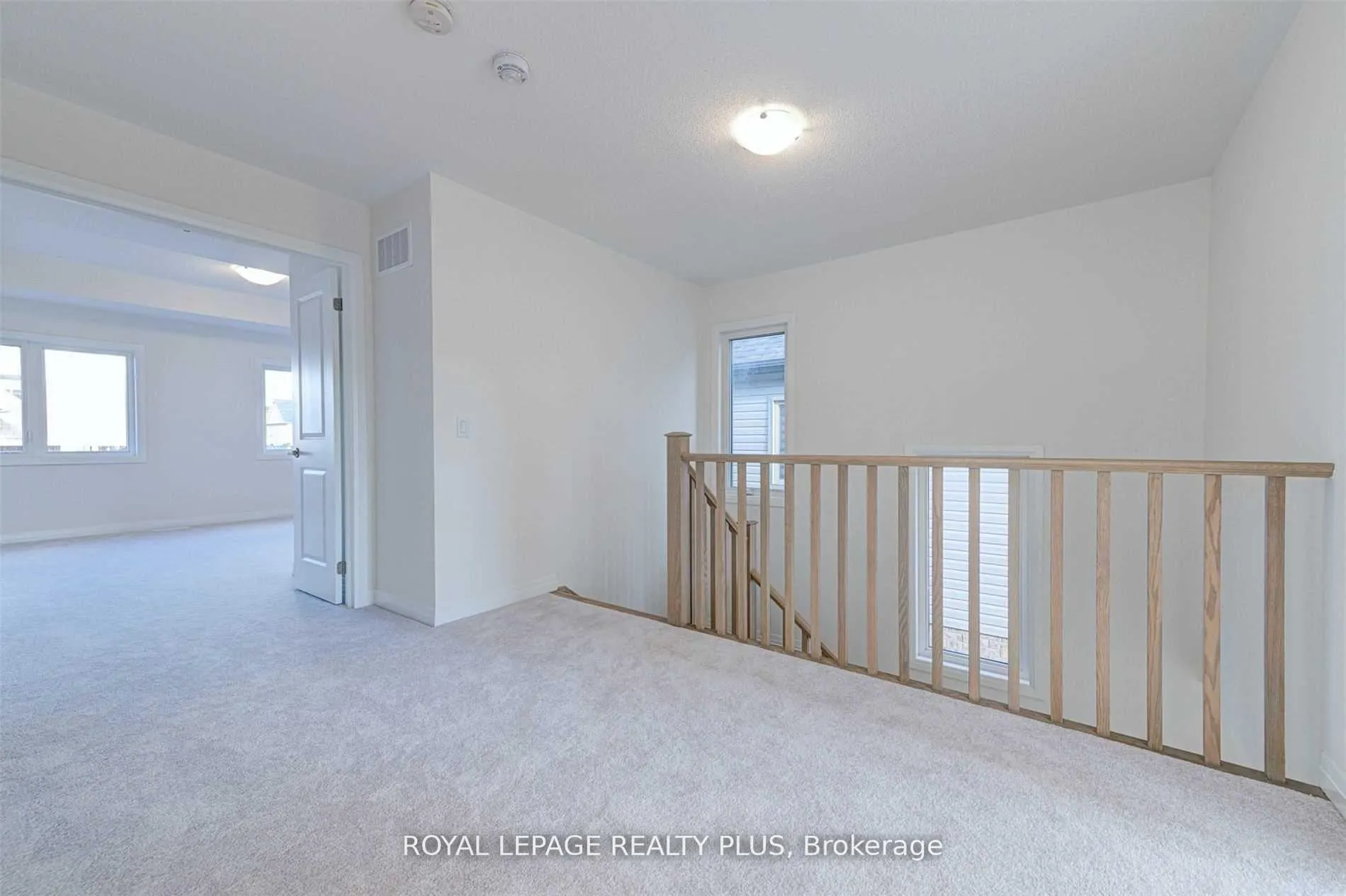 Photo 15 of 268 Provident Way, Hamilton, Mount Hope — HOMEH