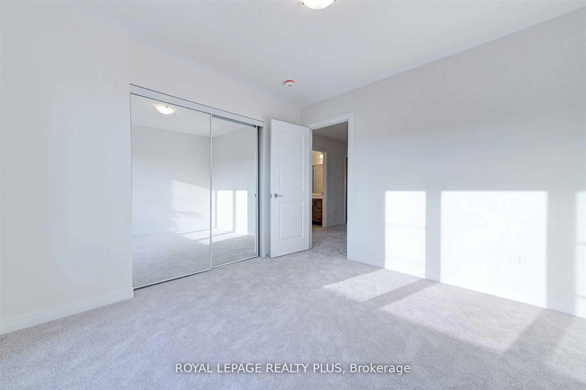 Photo 24 of 268 Provident Way, Hamilton, Mount Hope — HOMEH
