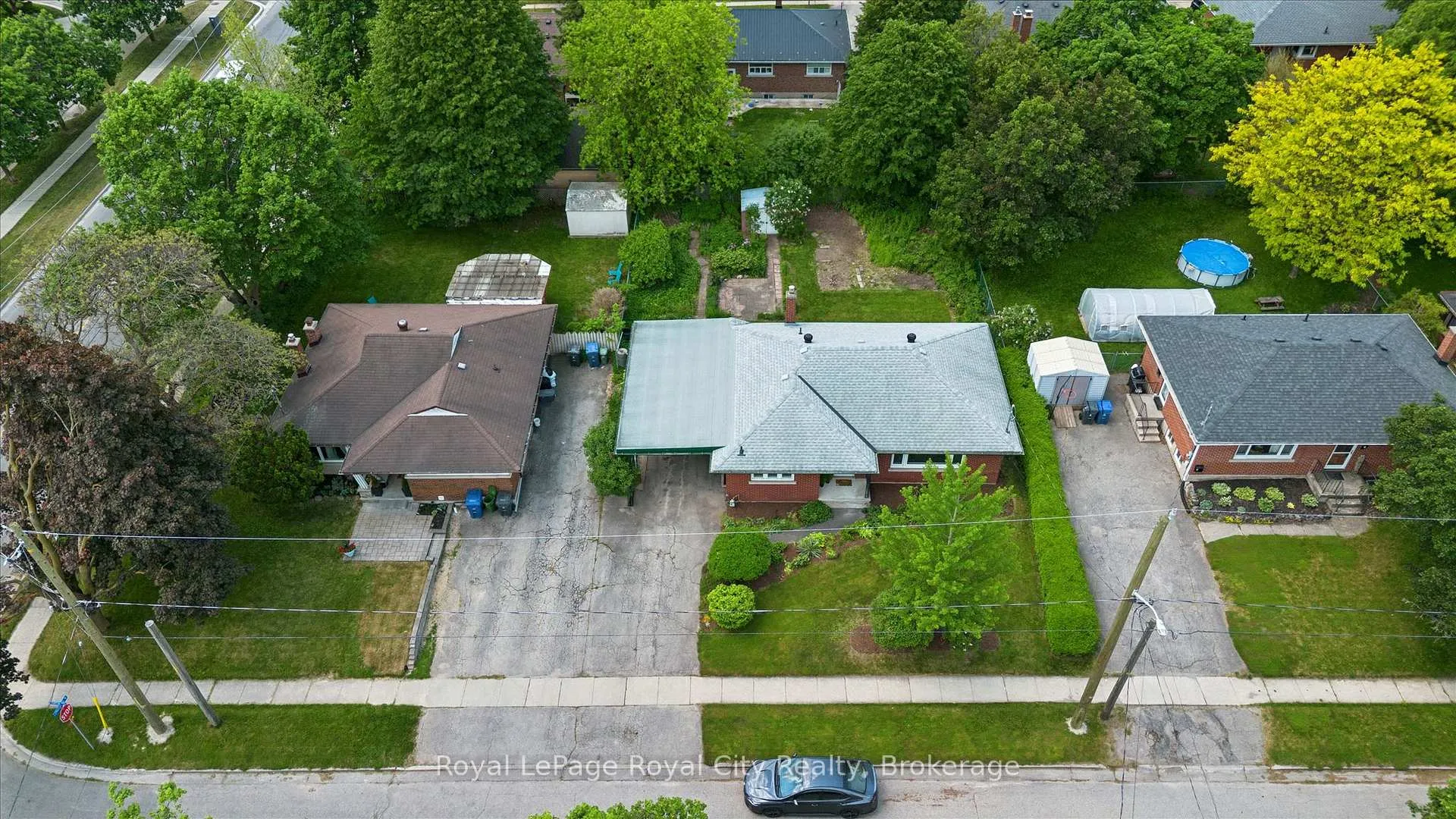 Photo 3 of 4 Campion Avenue, Guelph, Exhibition Park — HOMEH