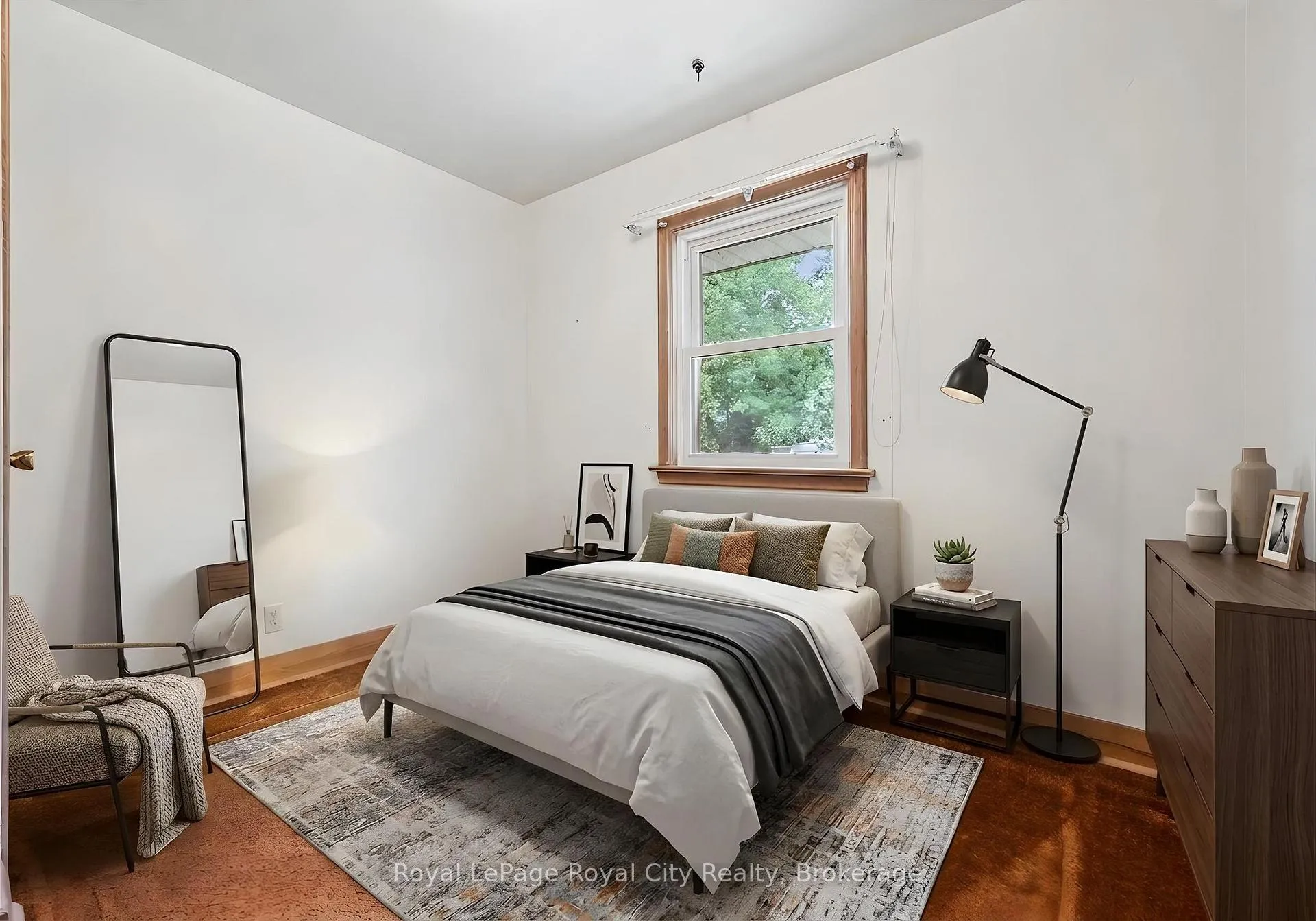 Photo 17 of 4 Campion Avenue, Guelph, Exhibition Park — HOMEH