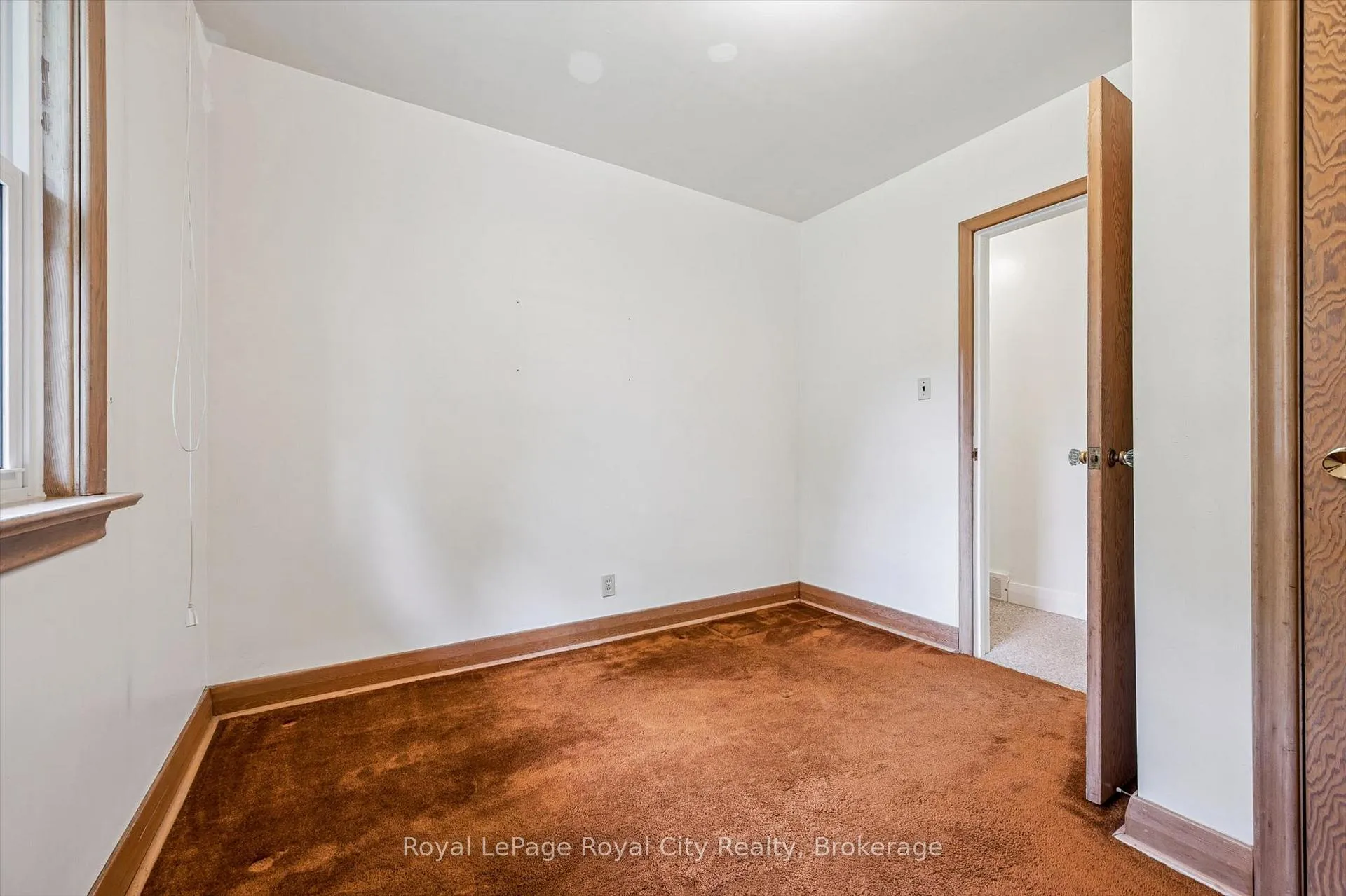 Photo 18 of 4 Campion Avenue, Guelph, Exhibition Park — HOMEH