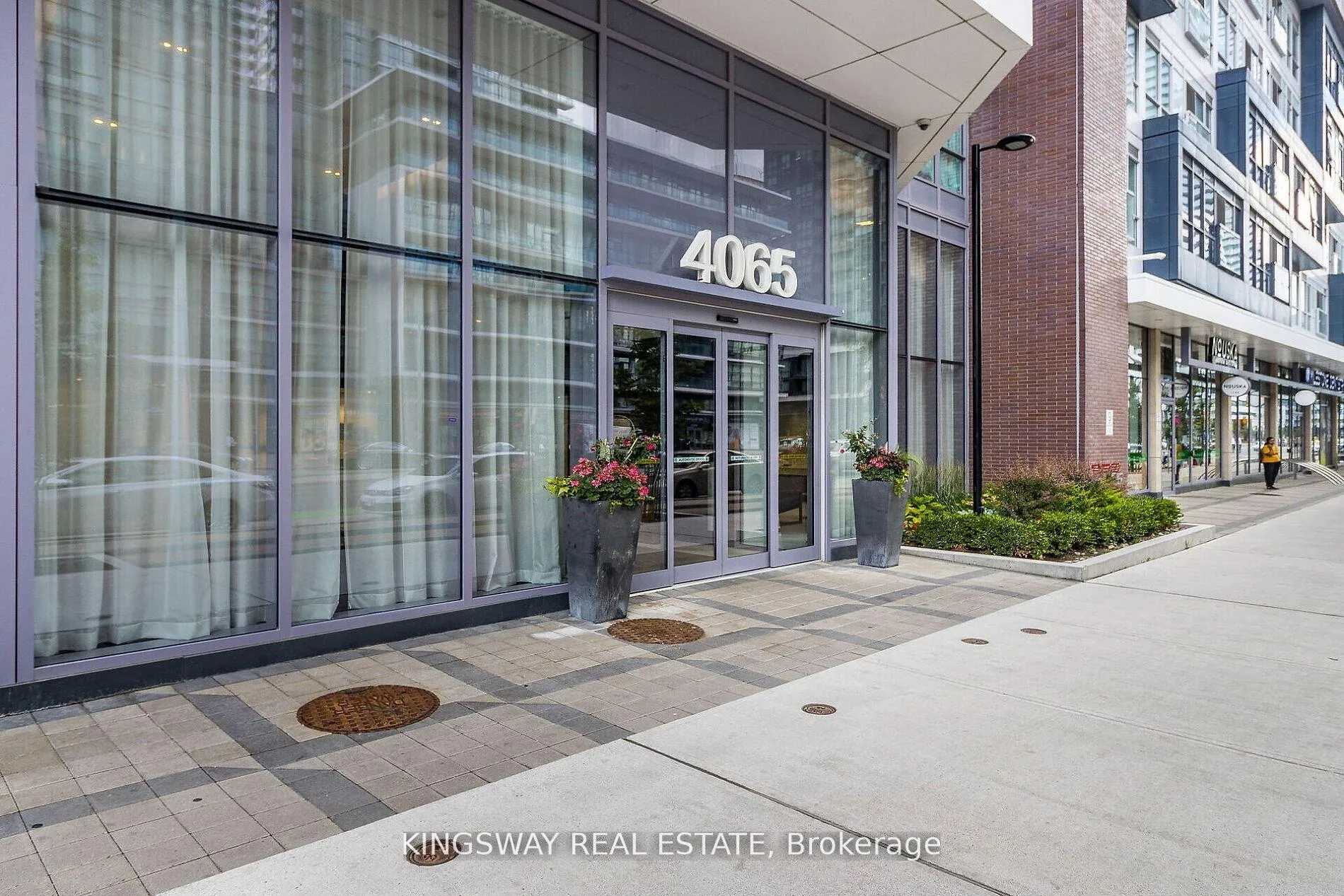 Photo of Unit 1410, 4065 Confederation Parkway