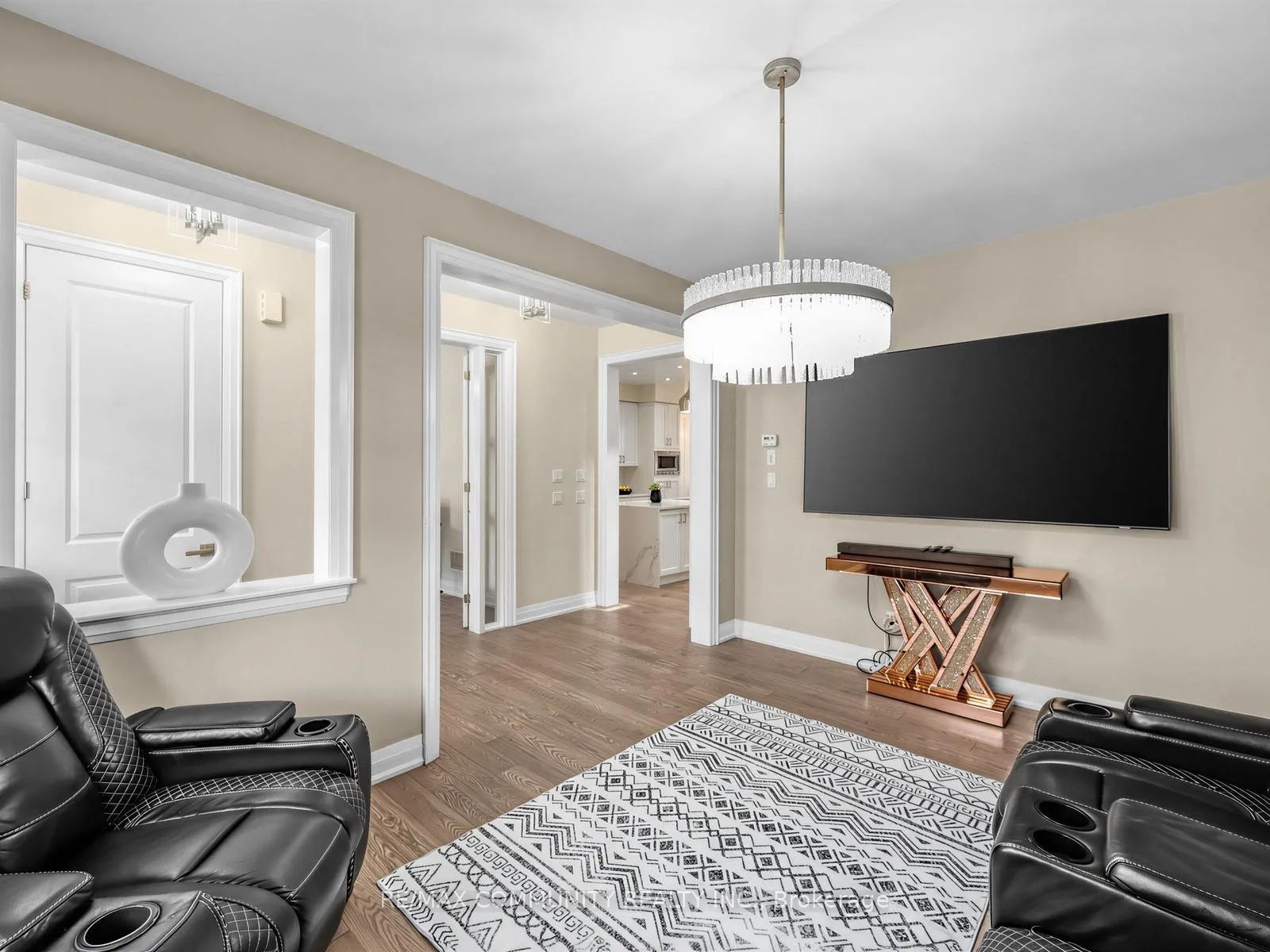 Photo 5 of 9 Clutterbuck Lane, Ajax, Northwest Ajax — HOMEH