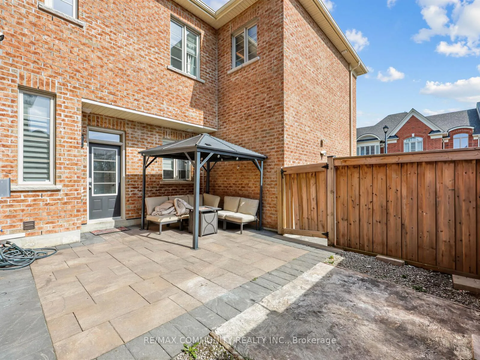 Photo 32 of 9 Clutterbuck Lane, Ajax, Northwest Ajax — HOMEH