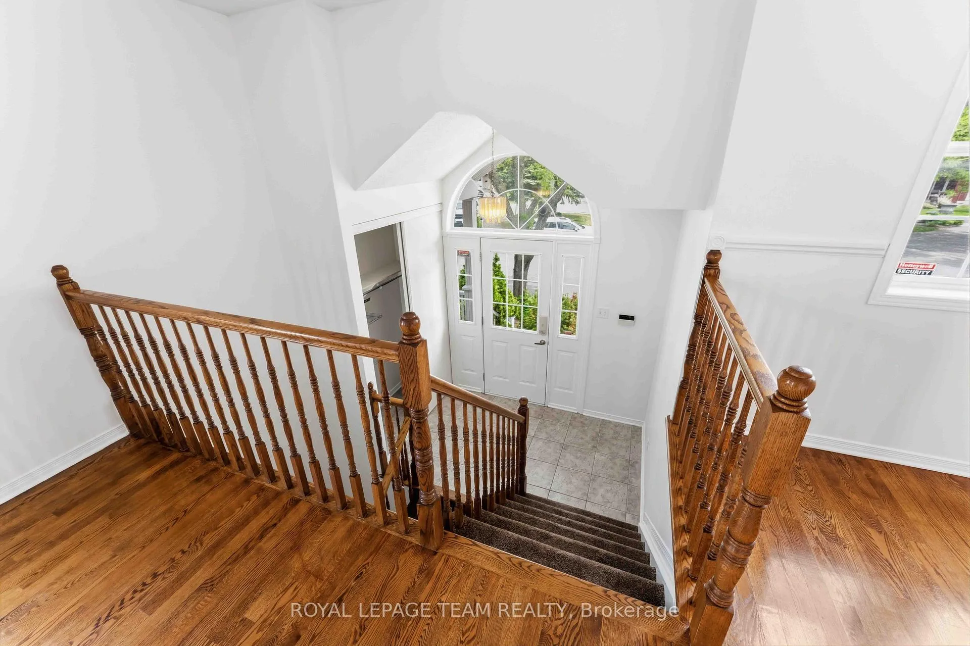 Photo 4 of 11 Saffron Court, Ottawa, Barrhaven - Longfields — HOMEH