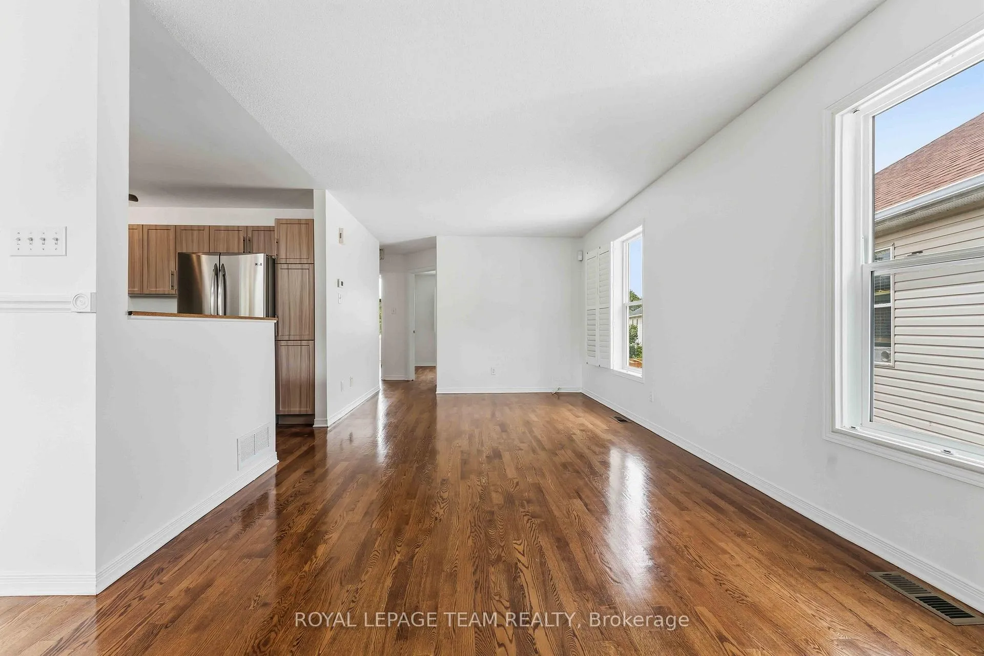 Photo 7 of 11 Saffron Court, Ottawa, Barrhaven - Longfields — HOMEH