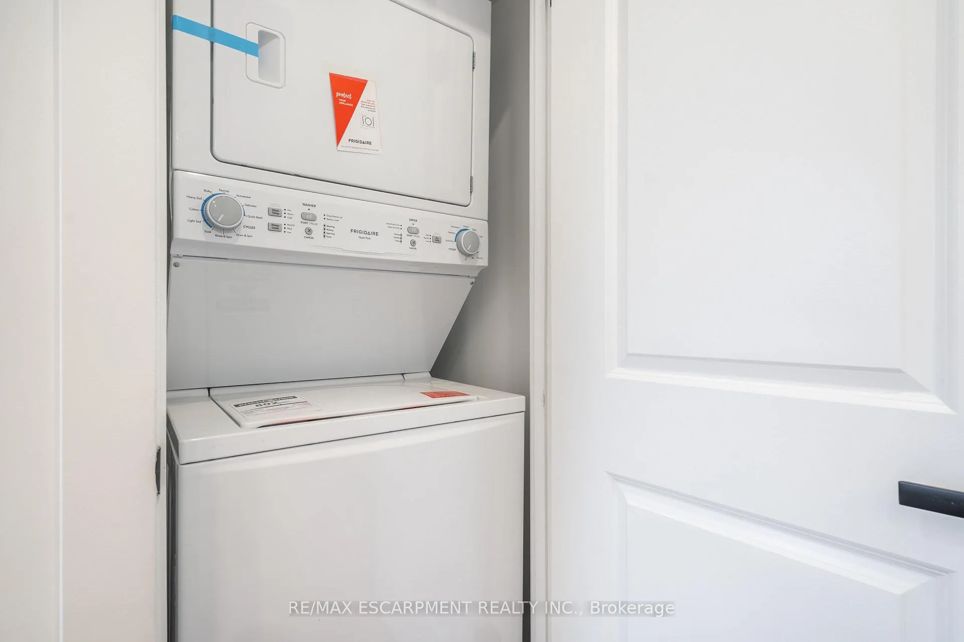 Photo 17 of 204 Balsam Avenue S, Hamilton, Blakeley — HOMEH