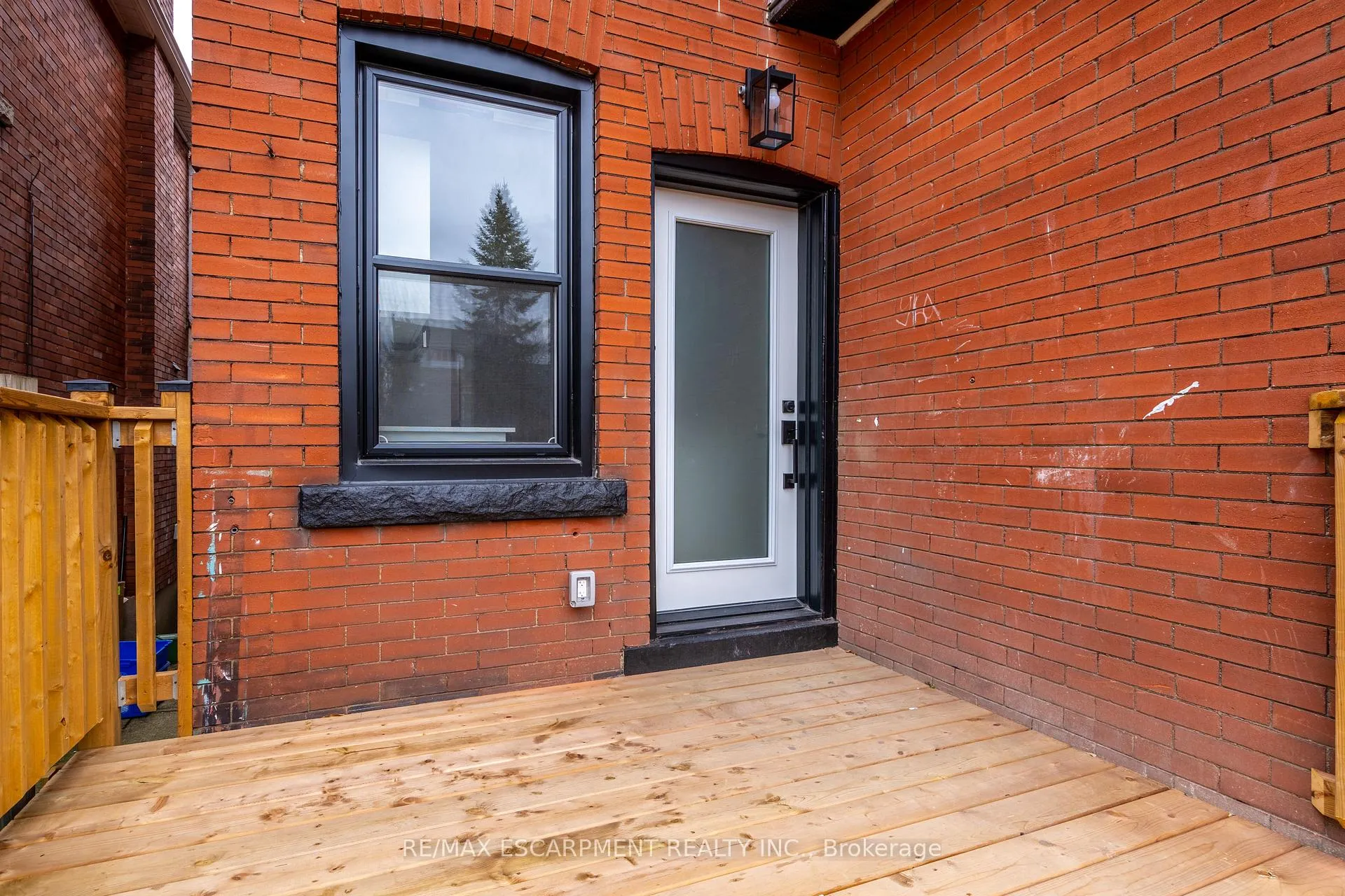 Photo 44 of 204 Balsam Avenue S, Hamilton, Blakeley — HOMEH