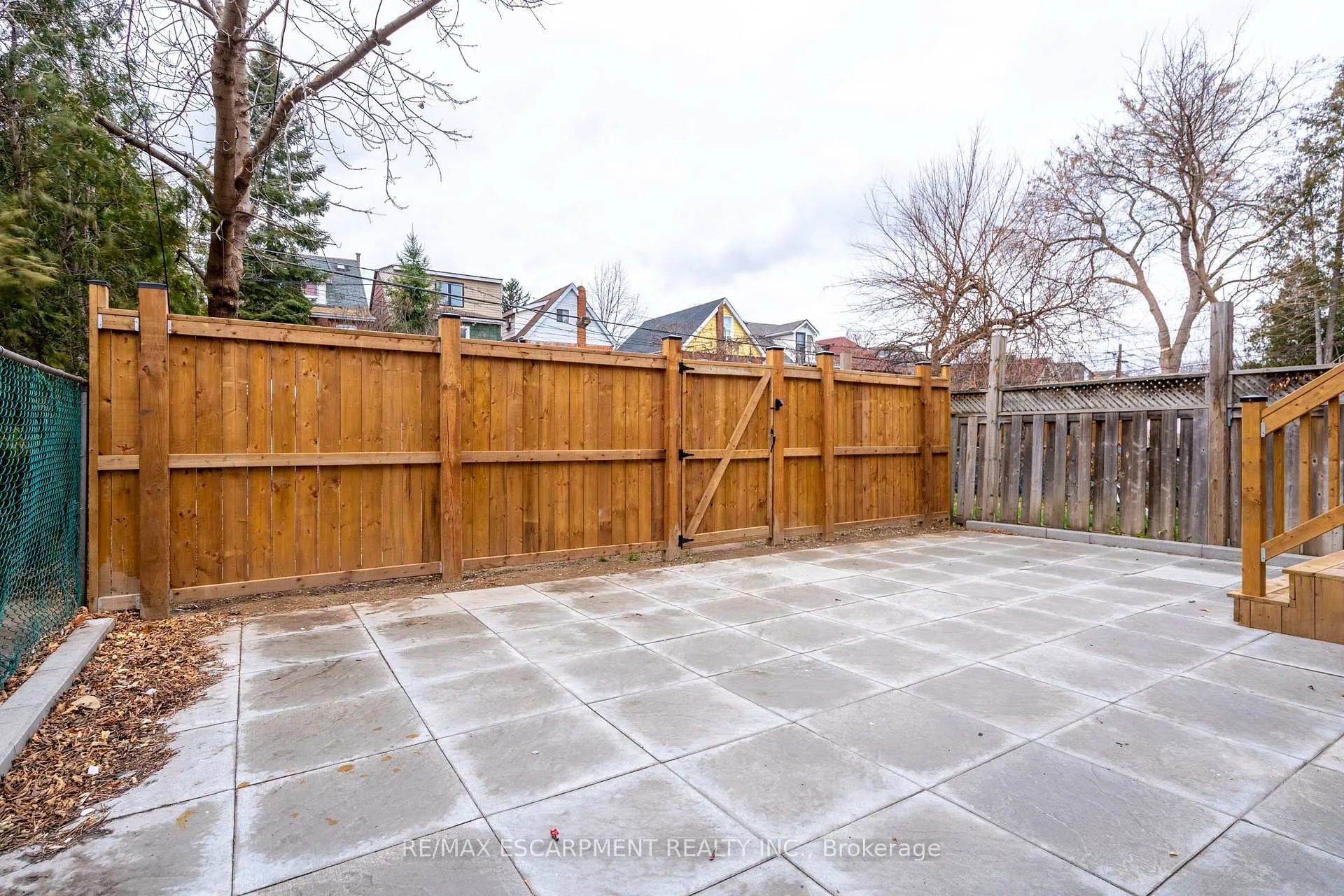 Photo 46 of 204 Balsam Avenue S, Hamilton, Blakeley — HOMEH