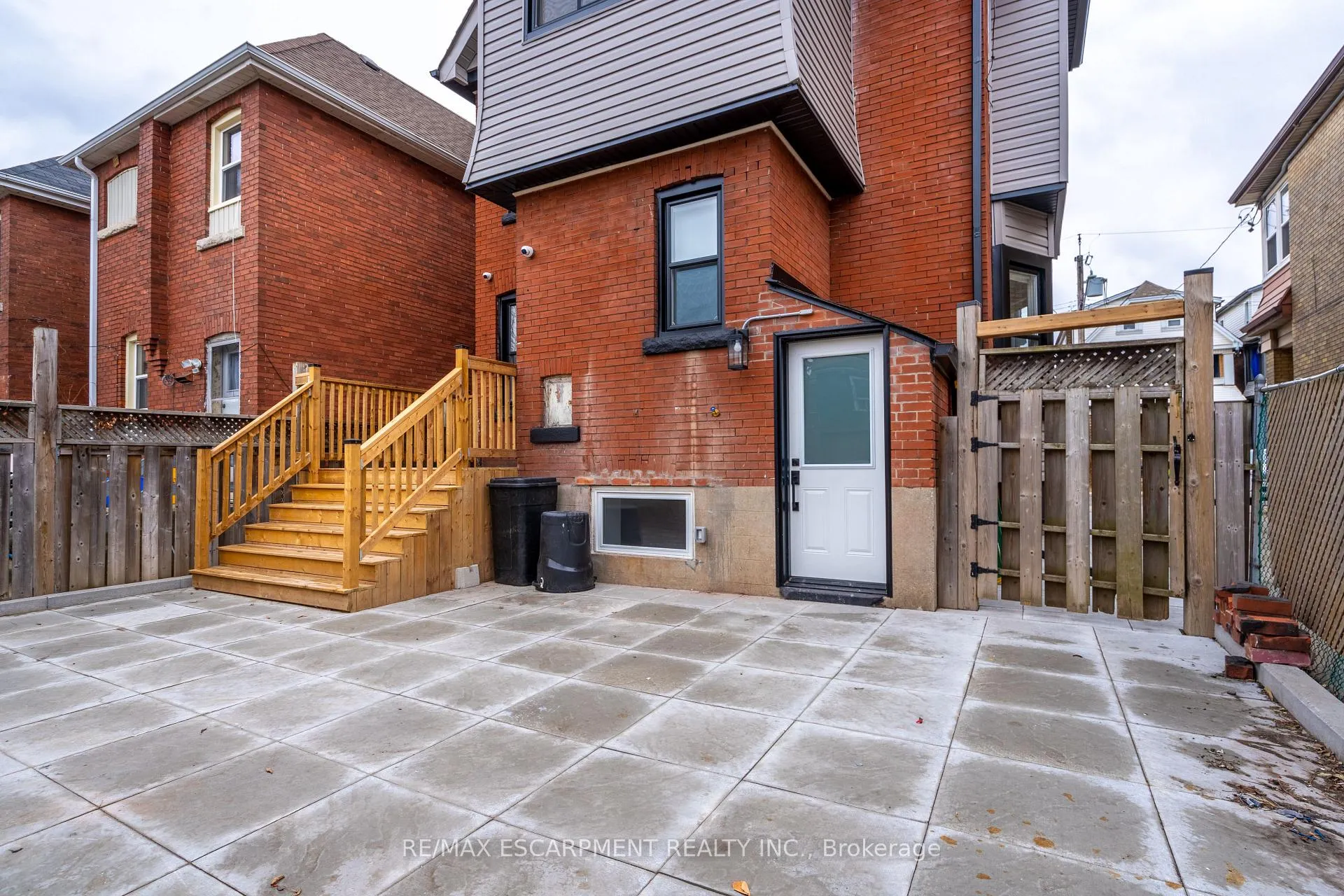 Photo 47 of 204 Balsam Avenue S, Hamilton, Blakeley — HOMEH