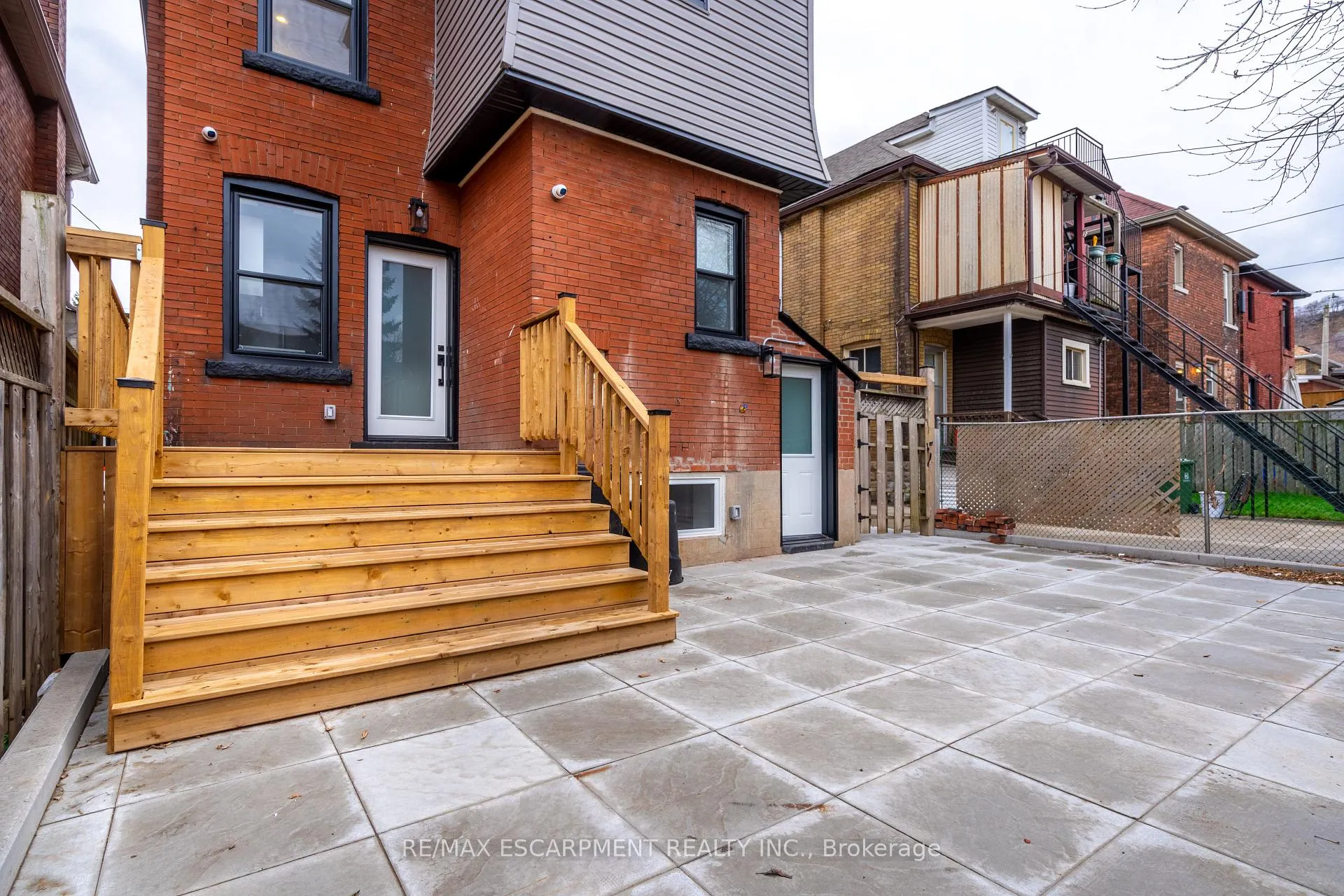 Photo 48 of 204 Balsam Avenue S, Hamilton, Blakeley — HOMEH