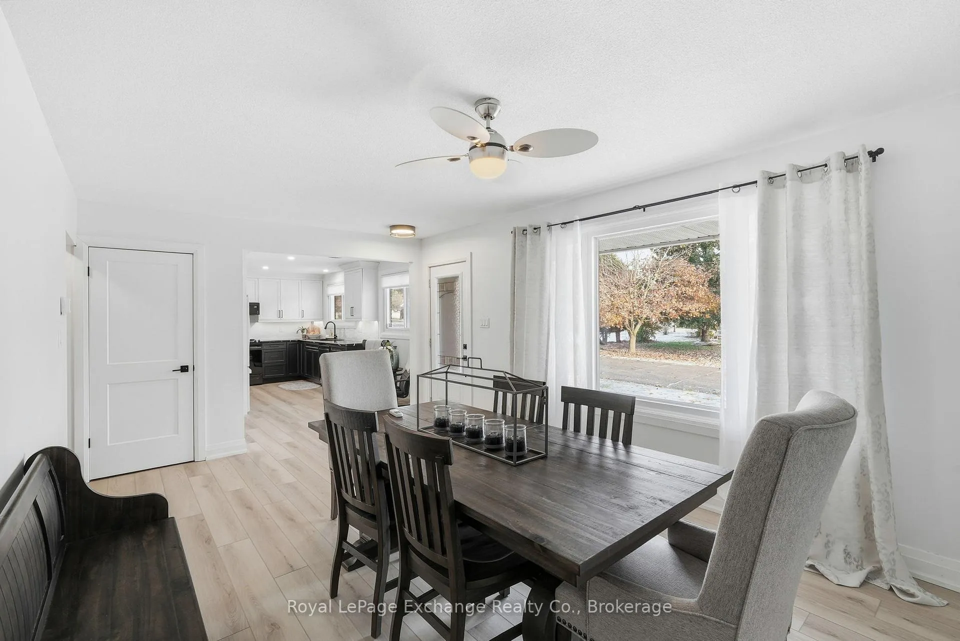 Photo 9 of 624 Cannning Street, Huron-Kinloss, Lucknow — HOMEH