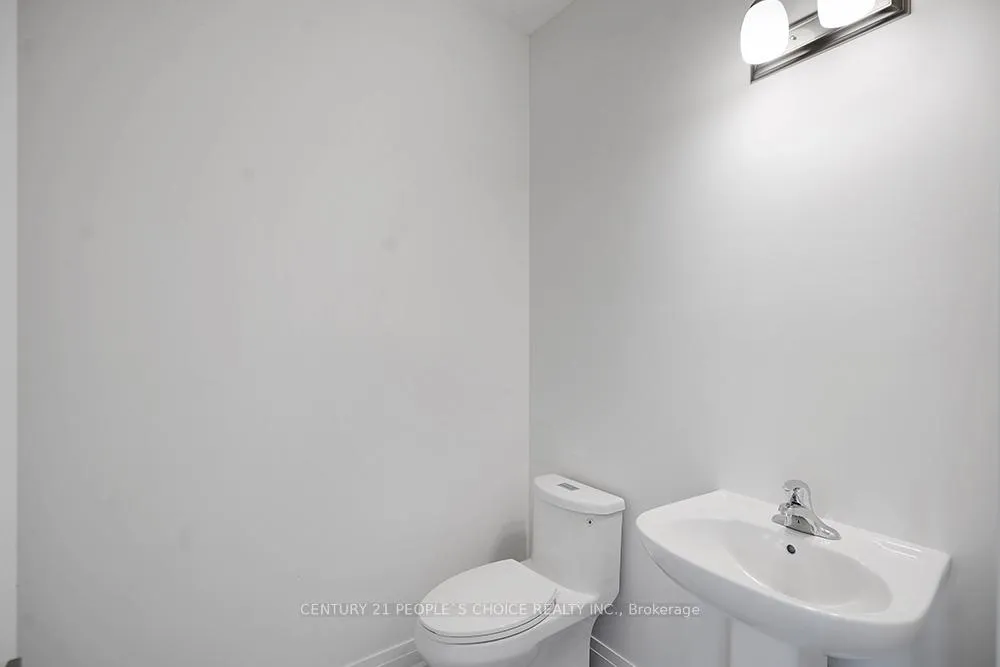 Photo 6 of 32 Humberstone Drive, Halton Hills, Georgetown — HOMEH