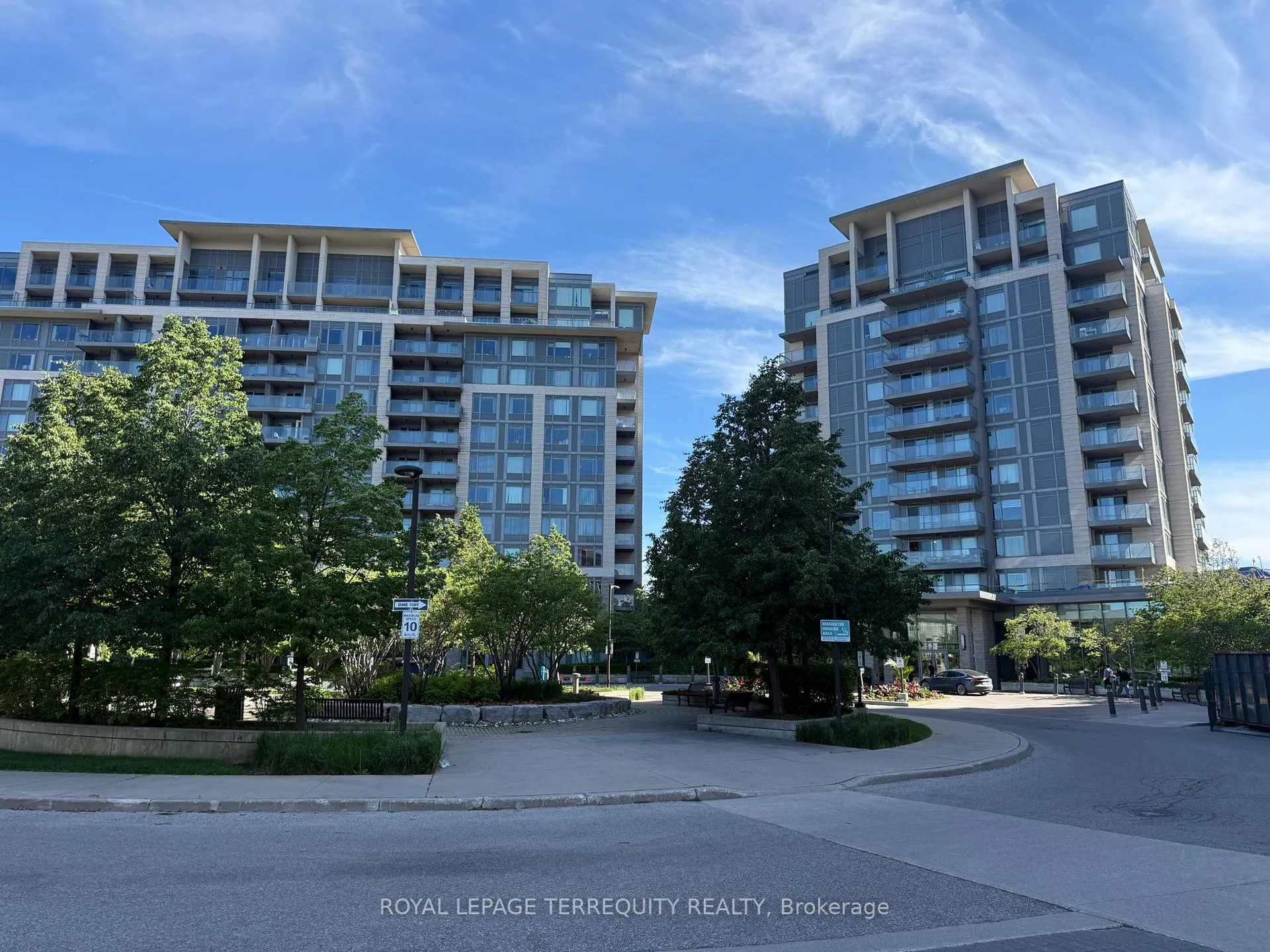 Photo 1 of Unit 709, 253 South Park Road, Markham, Commerce Valley — HOMEH