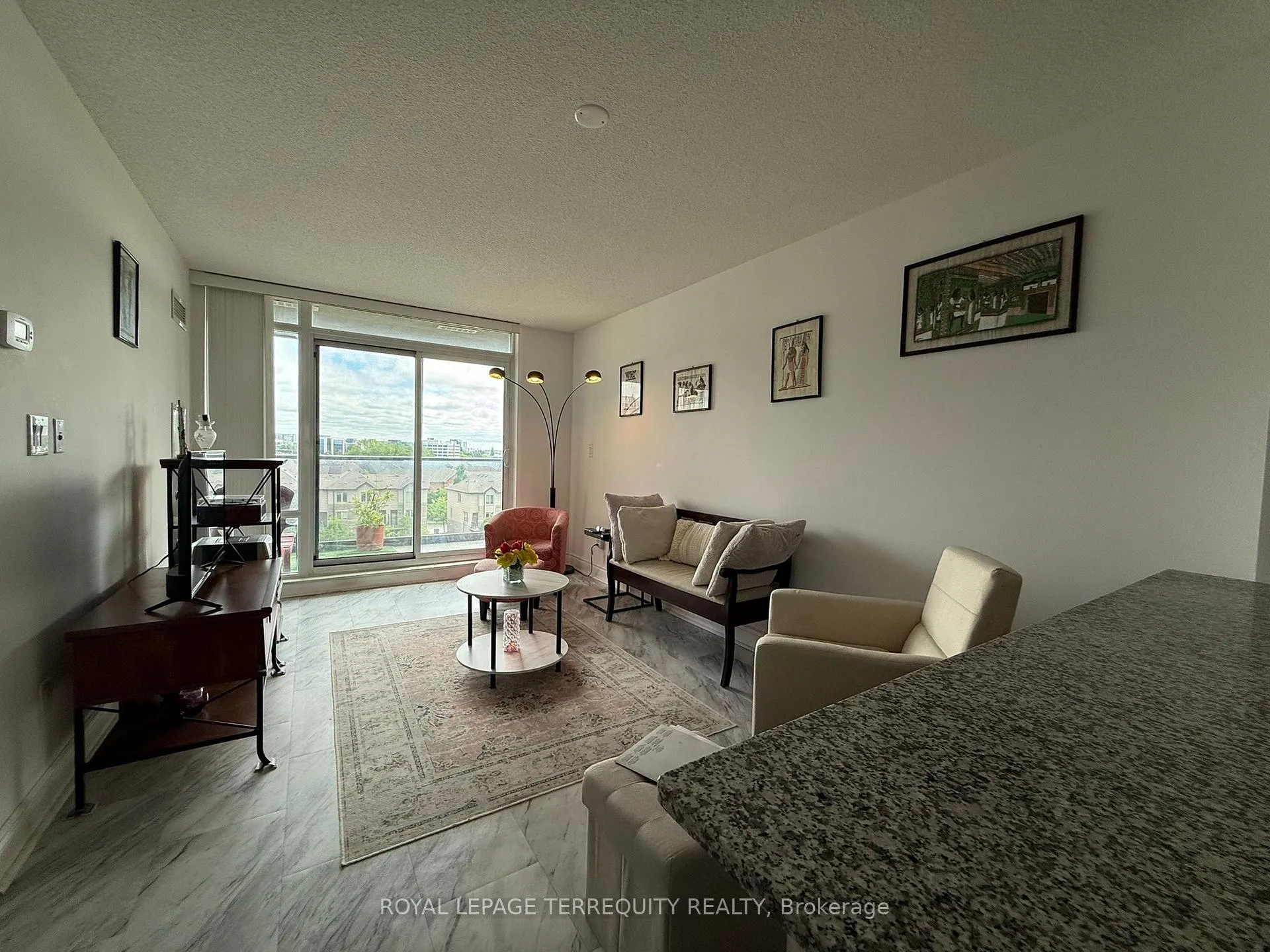 Photo 4 of Unit 709, 253 South Park Road, Markham, Commerce Valley — HOMEH