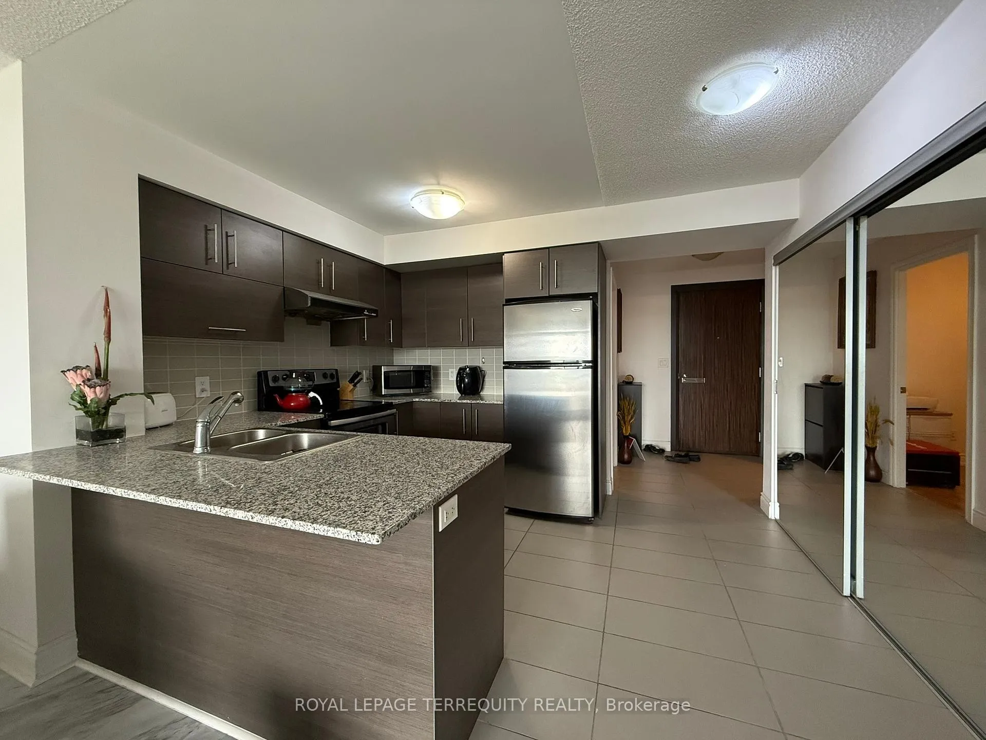 Photo 7 of Unit 709, 253 South Park Road, Markham, Commerce Valley — HOMEH