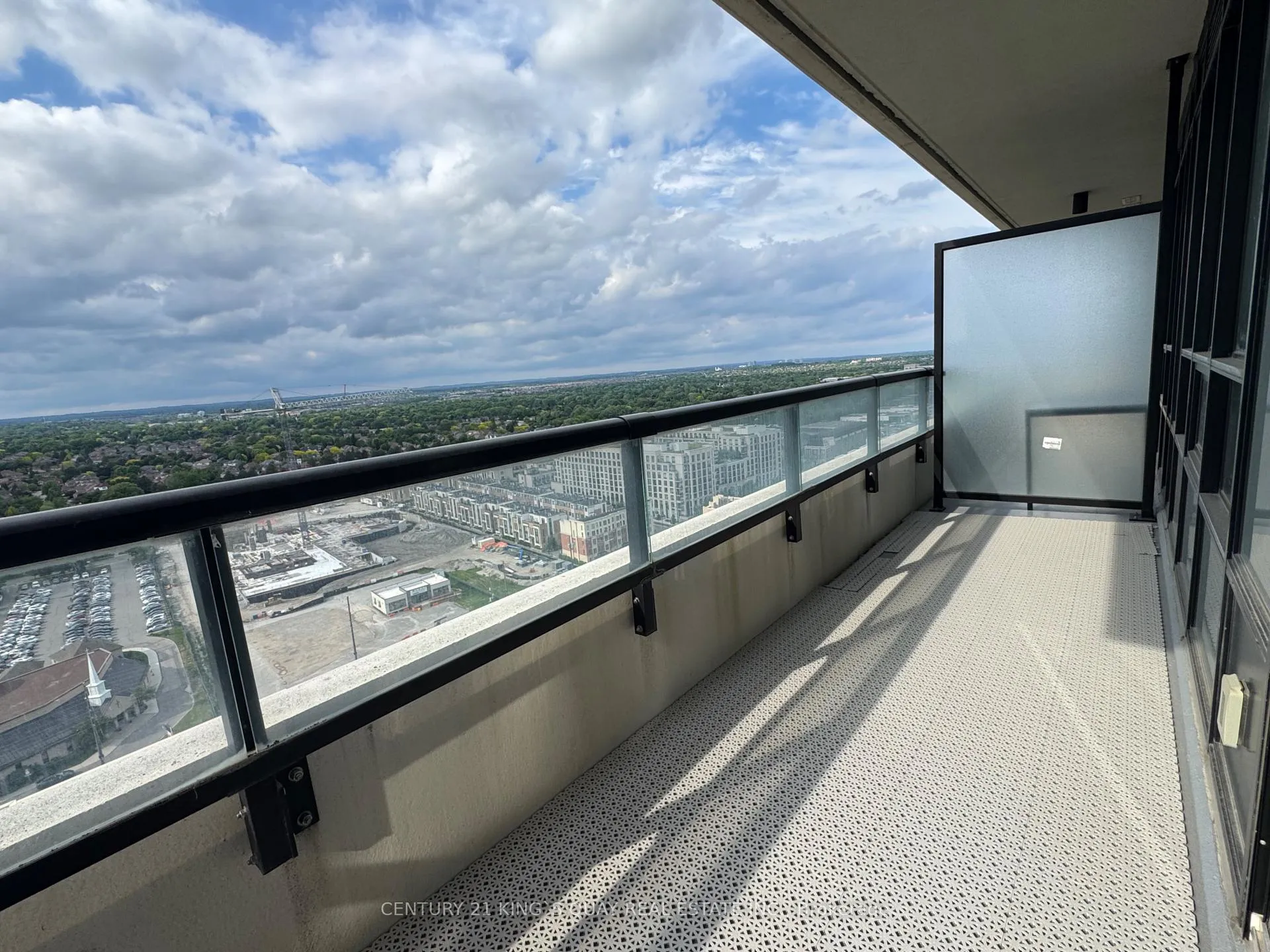 Photo 7 of Unit 2511, 15 Water Walk Drive, Markham, Unionville — HOMEH