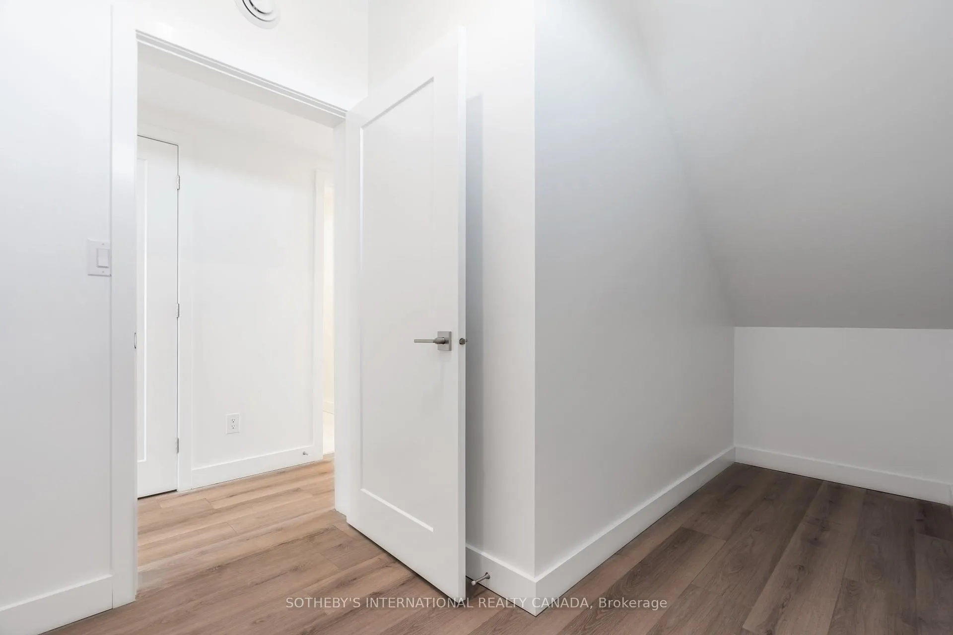 Photo 20 of 288 Duncairn Avenue, Ottawa, Westboro/Hampton Park — HOMEH