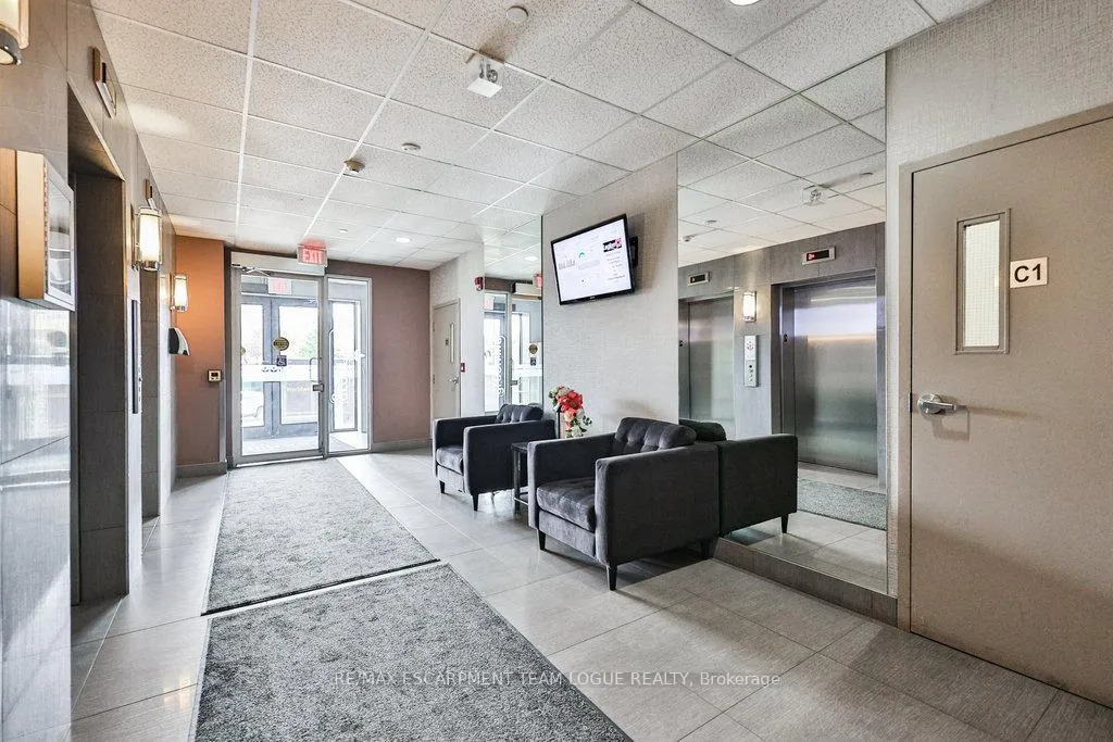 Photo 8 of Unit 223, 383 Main Street E, Milton, Old Milton — HOMEH